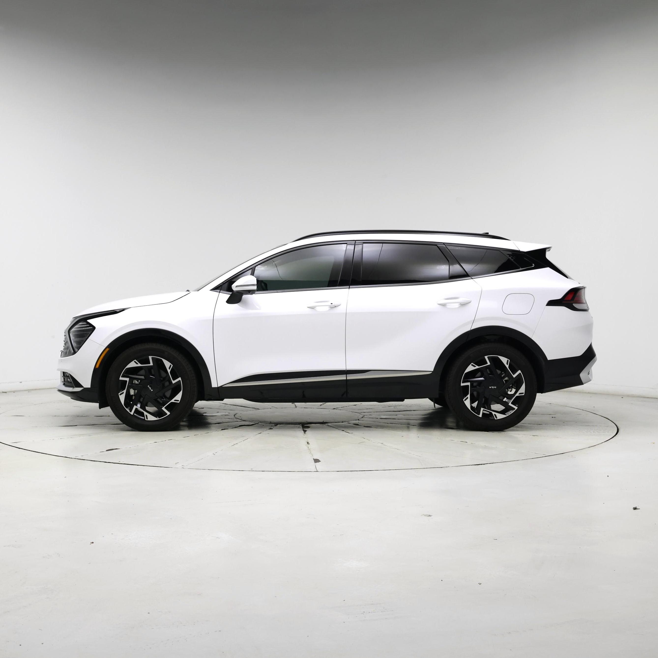 Thumbnail: 2024 Kia Sportage - 3