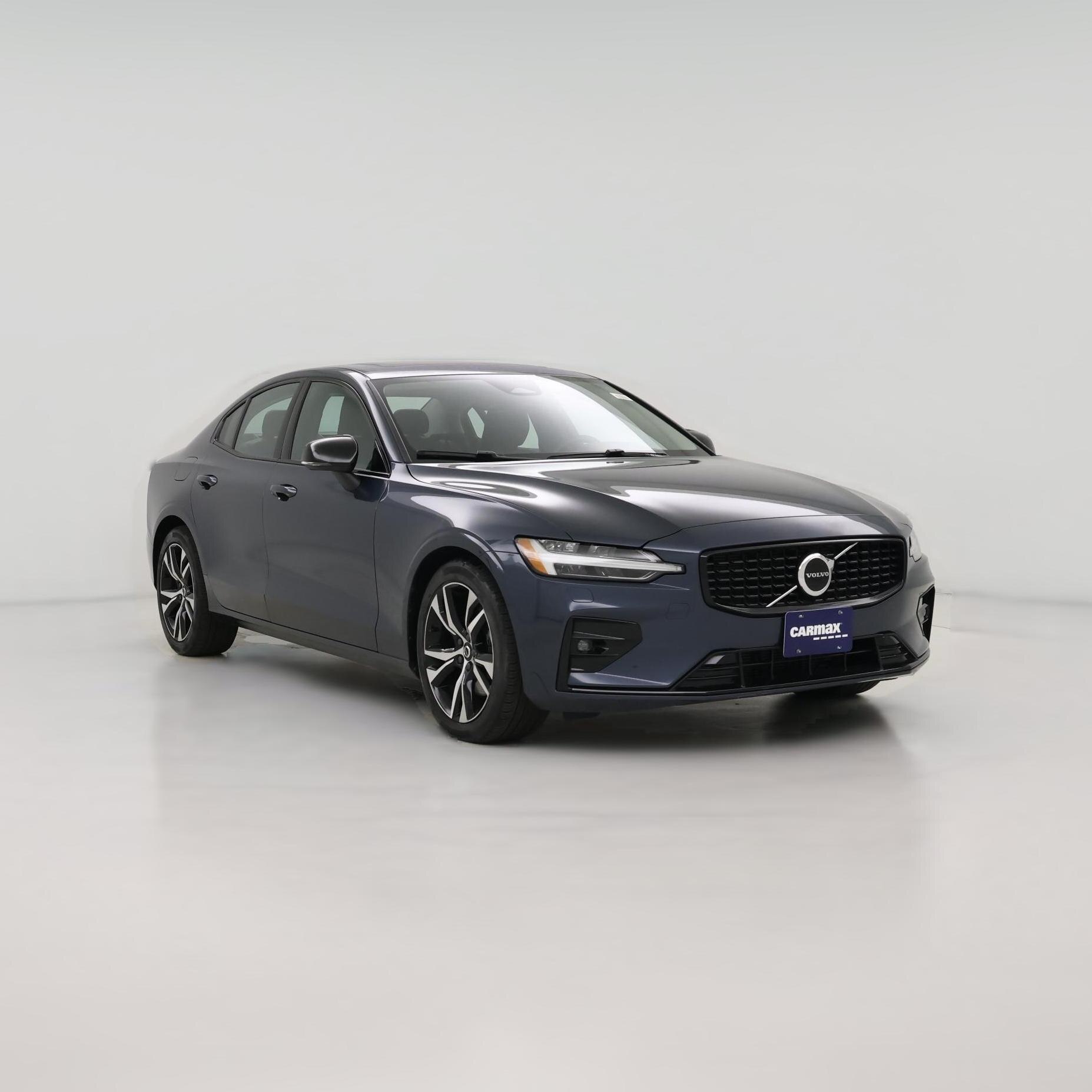 Thumbnail: 2025 Volvo S60 - 1