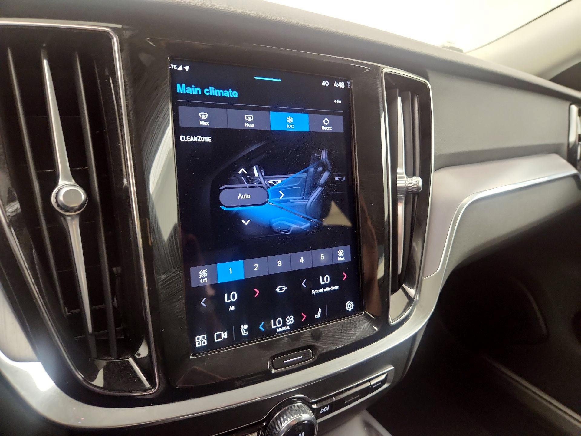 Thumbnail: 2025 Volvo S60 - 15