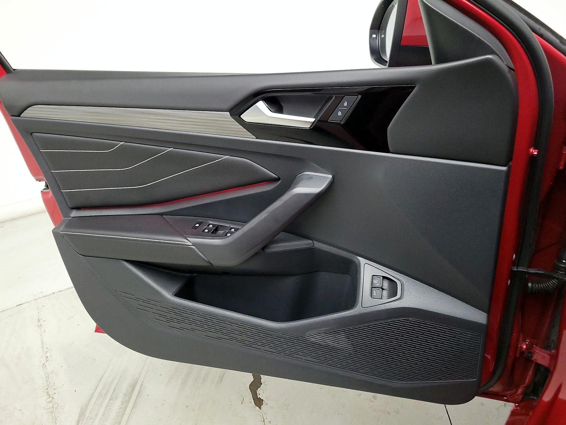 Thumbnail: 2024 Volkswagen Jetta - 12