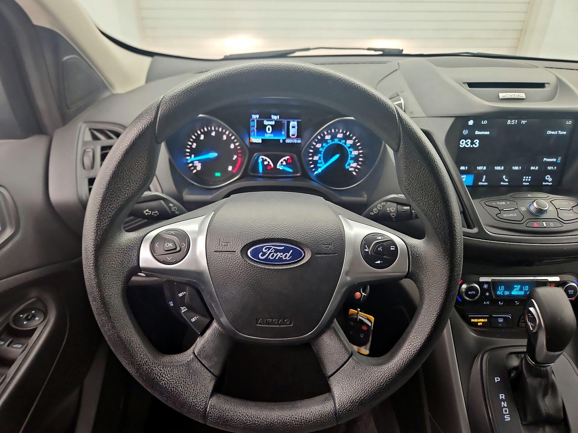 Thumbnail: 2016 Ford Escape - 10