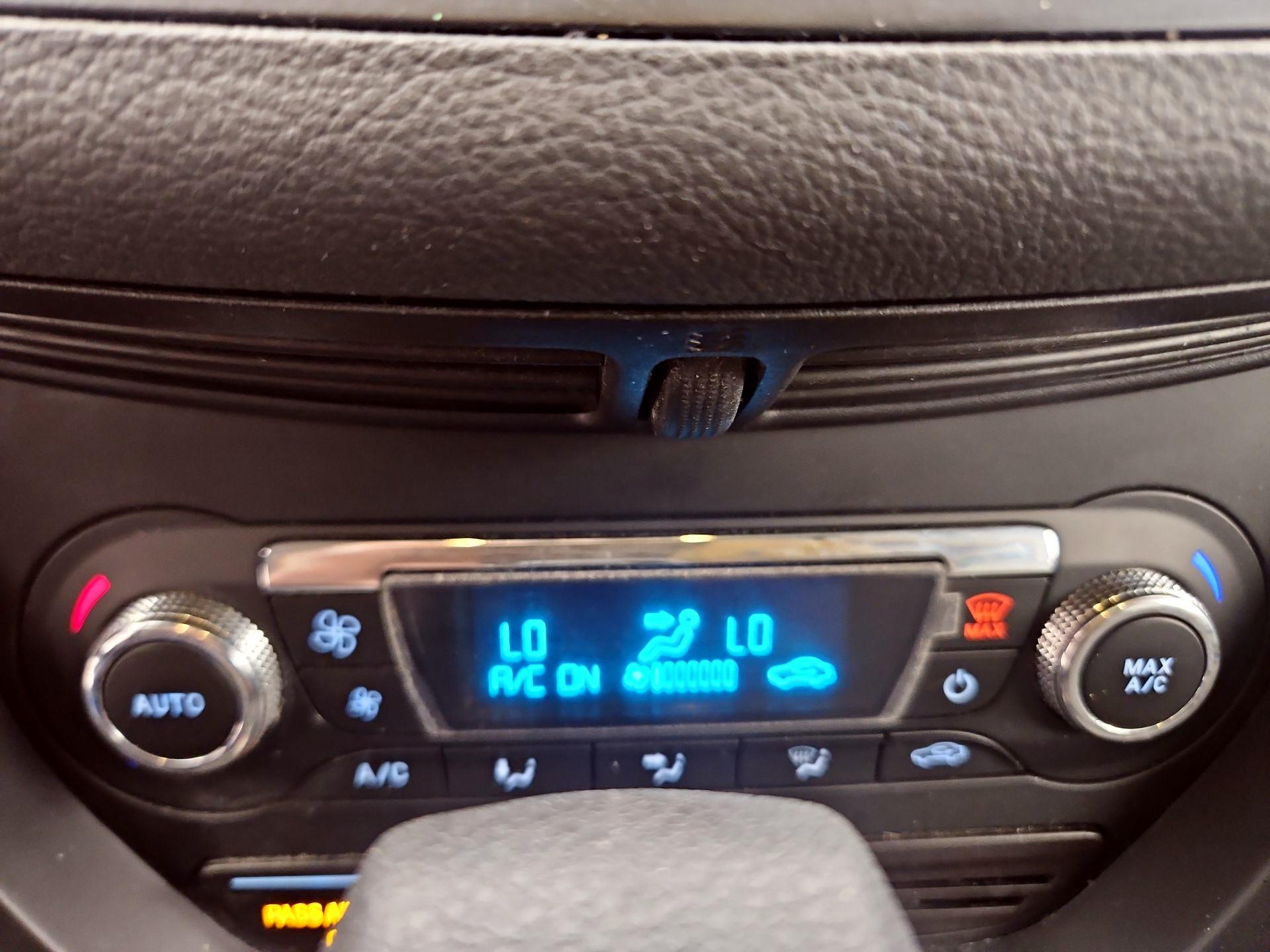 Thumbnail: 2016 Ford Escape - 16