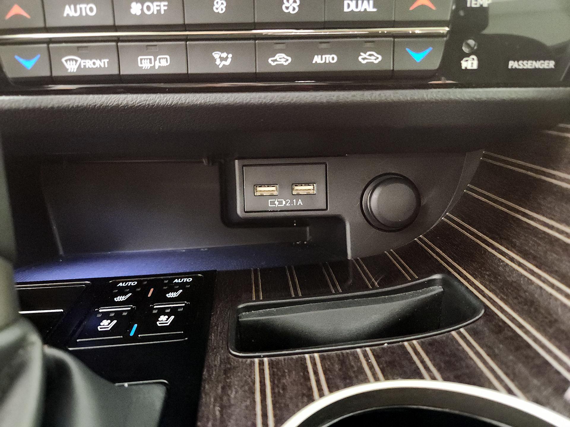 Thumbnail: 2020 Lexus RX - 19