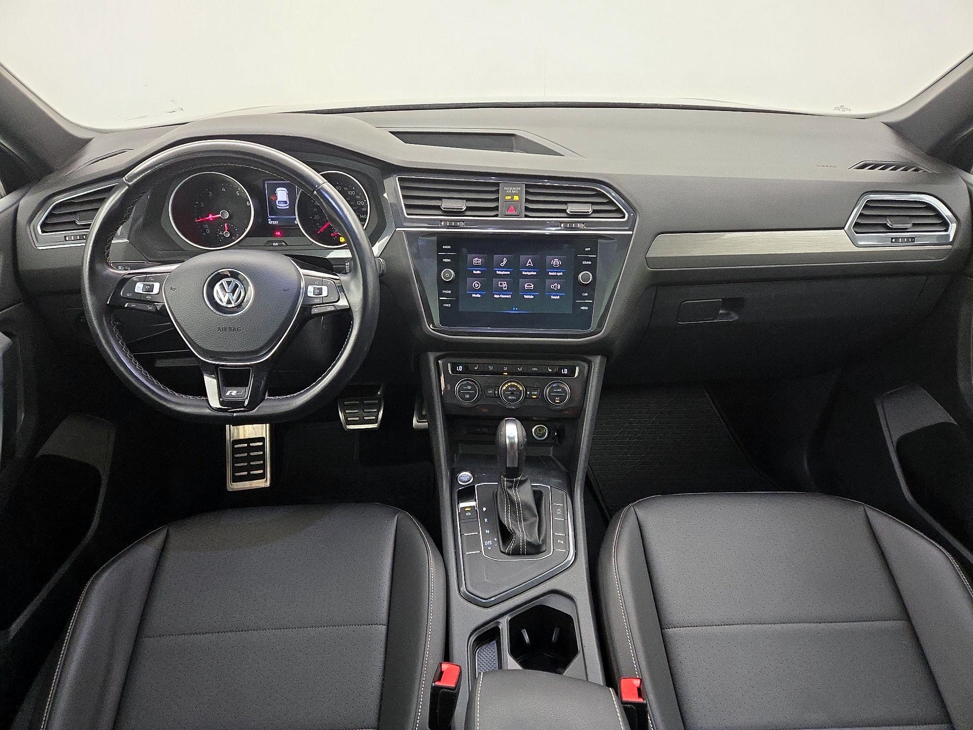 Thumbnail: 2021 Volkswagen Tiguan - 9