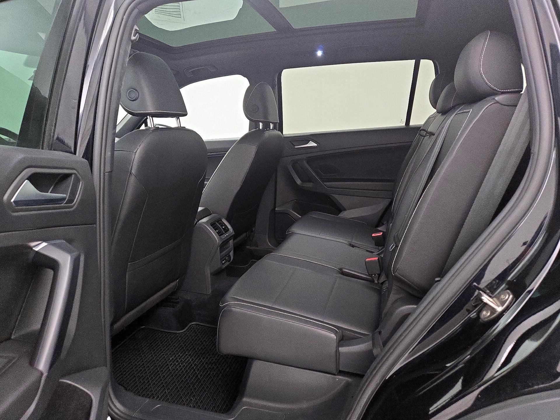 Thumbnail: 2021 Volkswagen Tiguan - 20
