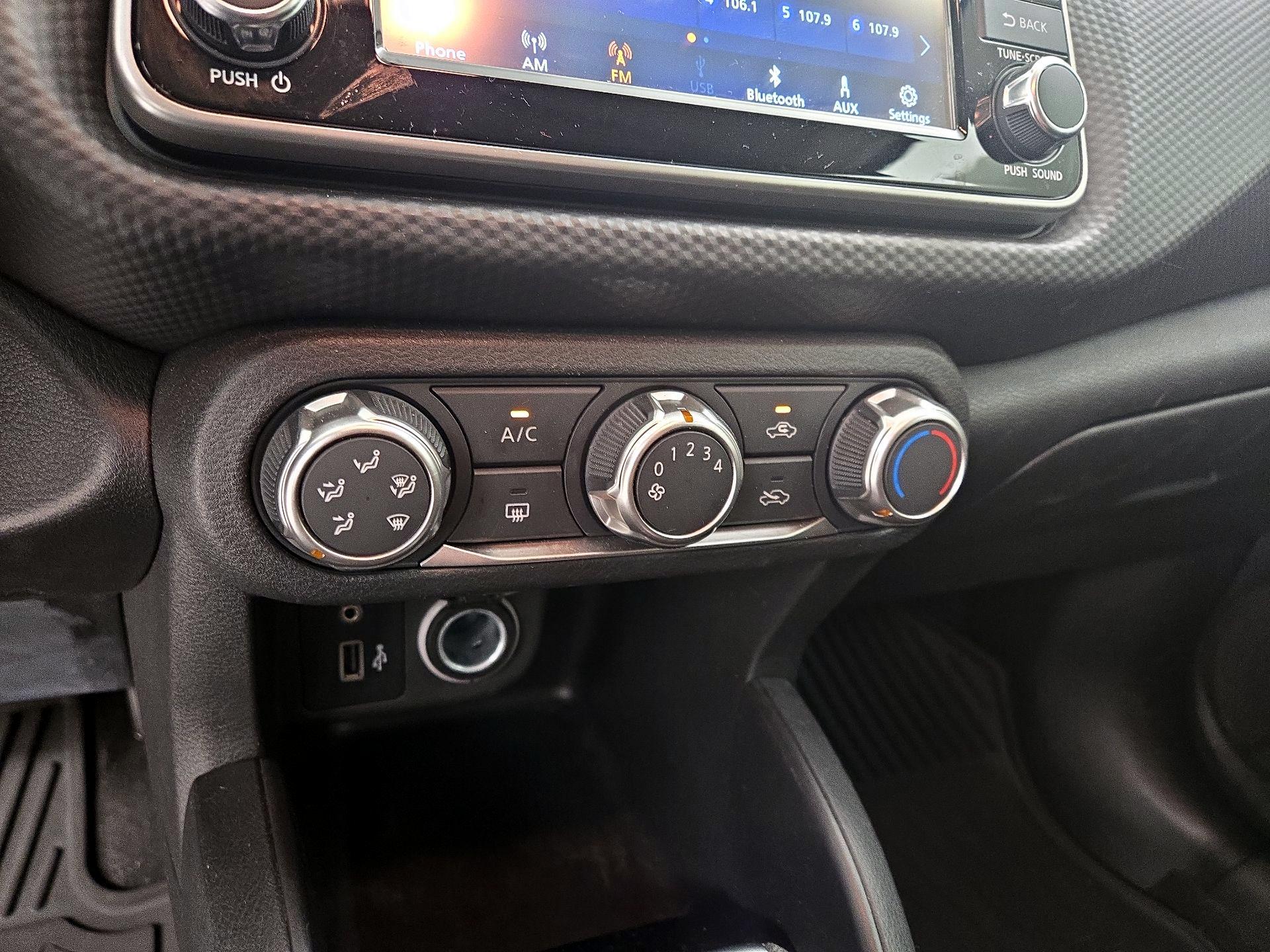 Thumbnail: 2022 Nissan Kicks - 16