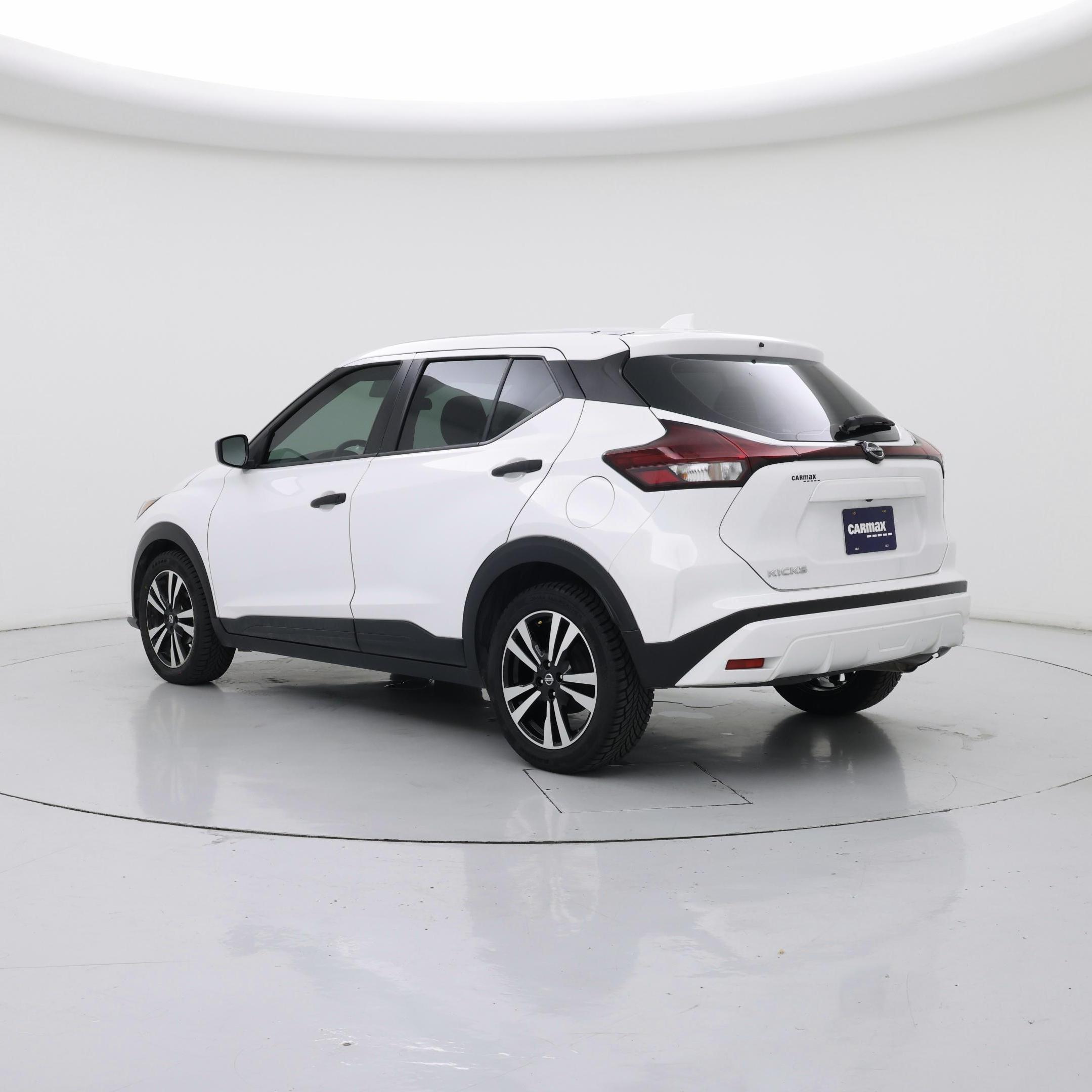 Thumbnail: 2022 Nissan Kicks - 2