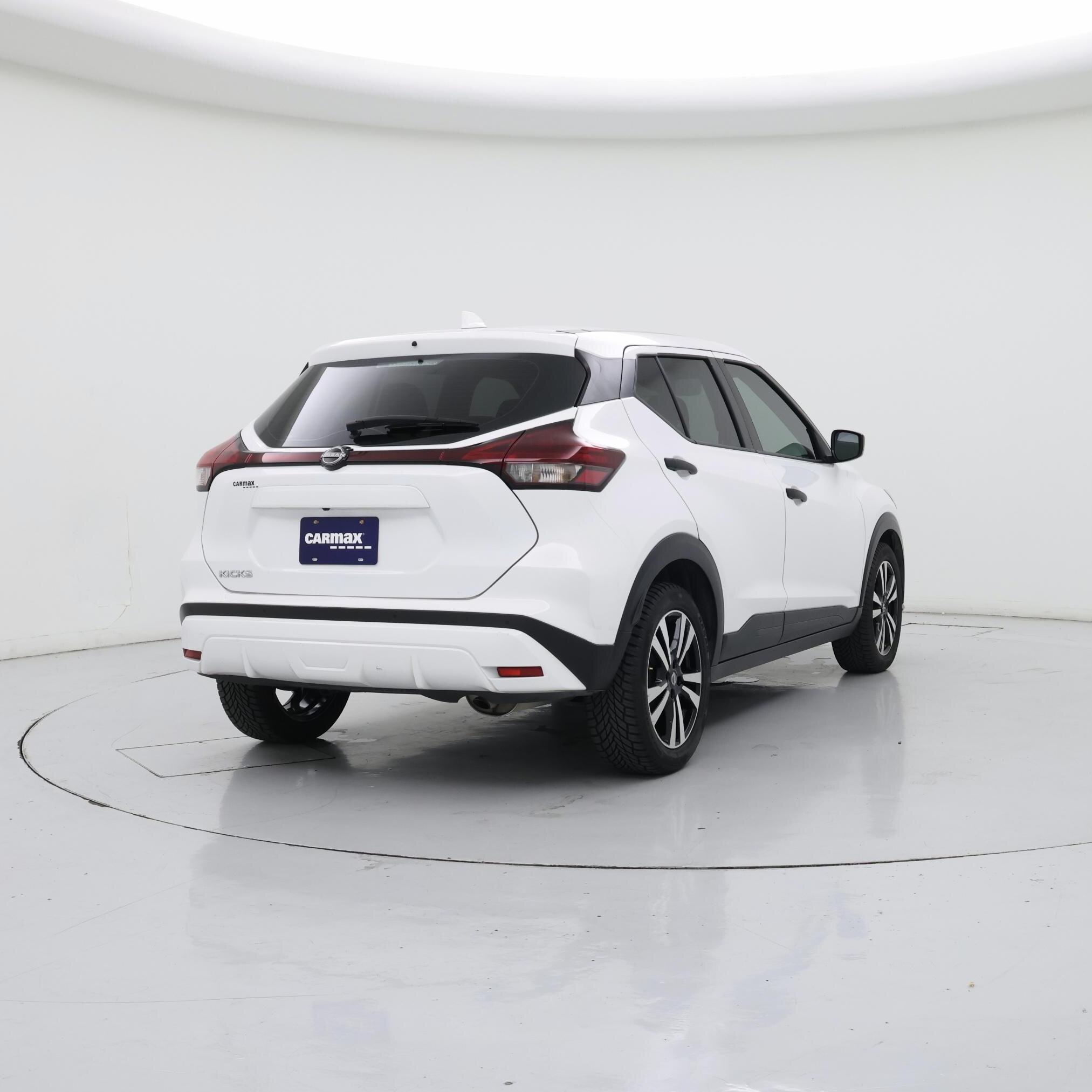 Thumbnail: 2022 Nissan Kicks - 8