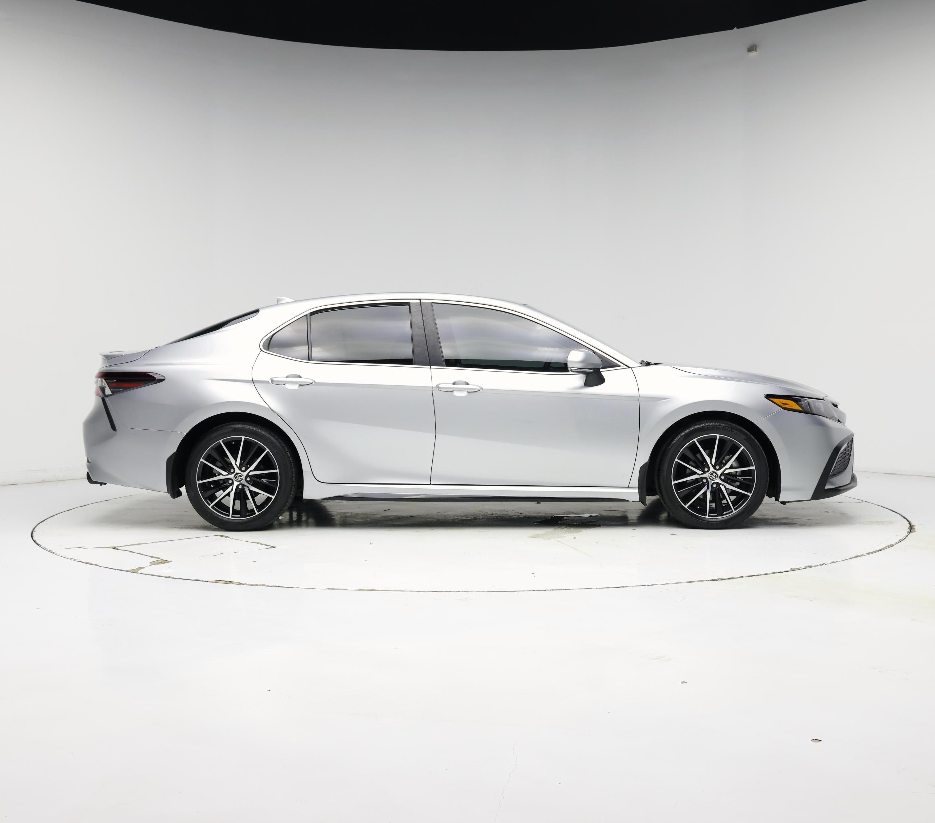 Thumbnail: 2023 Toyota Camry - 7