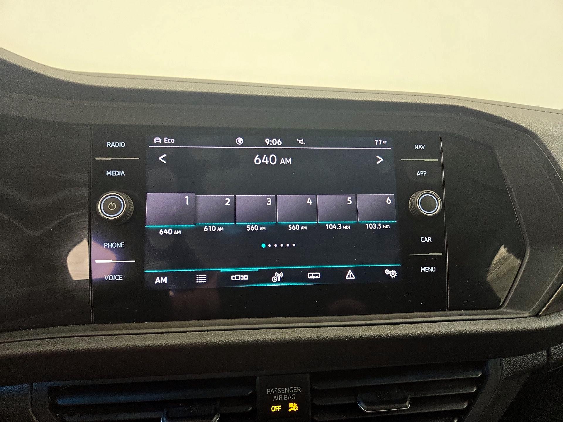 Thumbnail: 2021 Volkswagen Jetta - 16