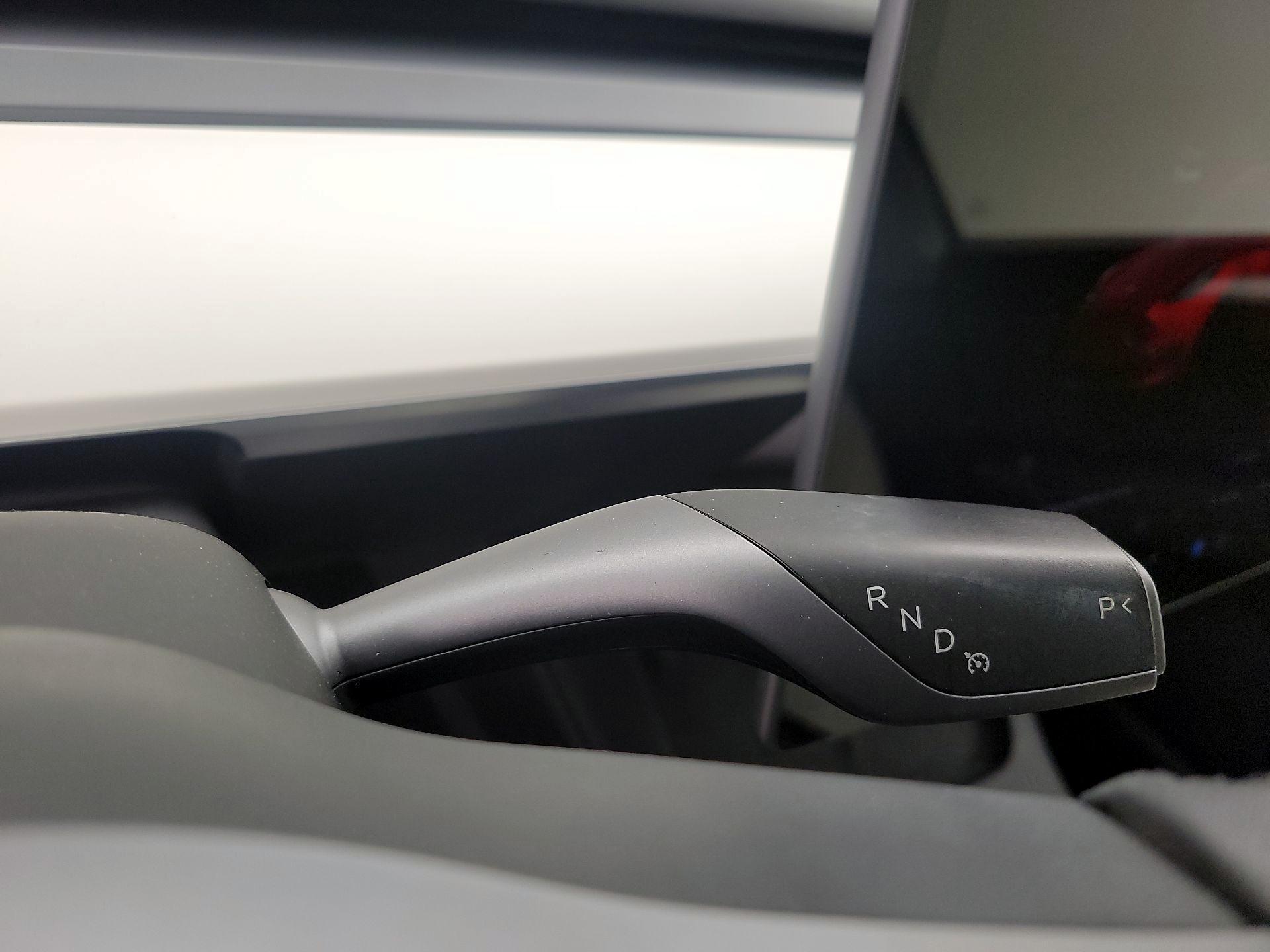Thumbnail: 2022 Tesla Model Y - 17