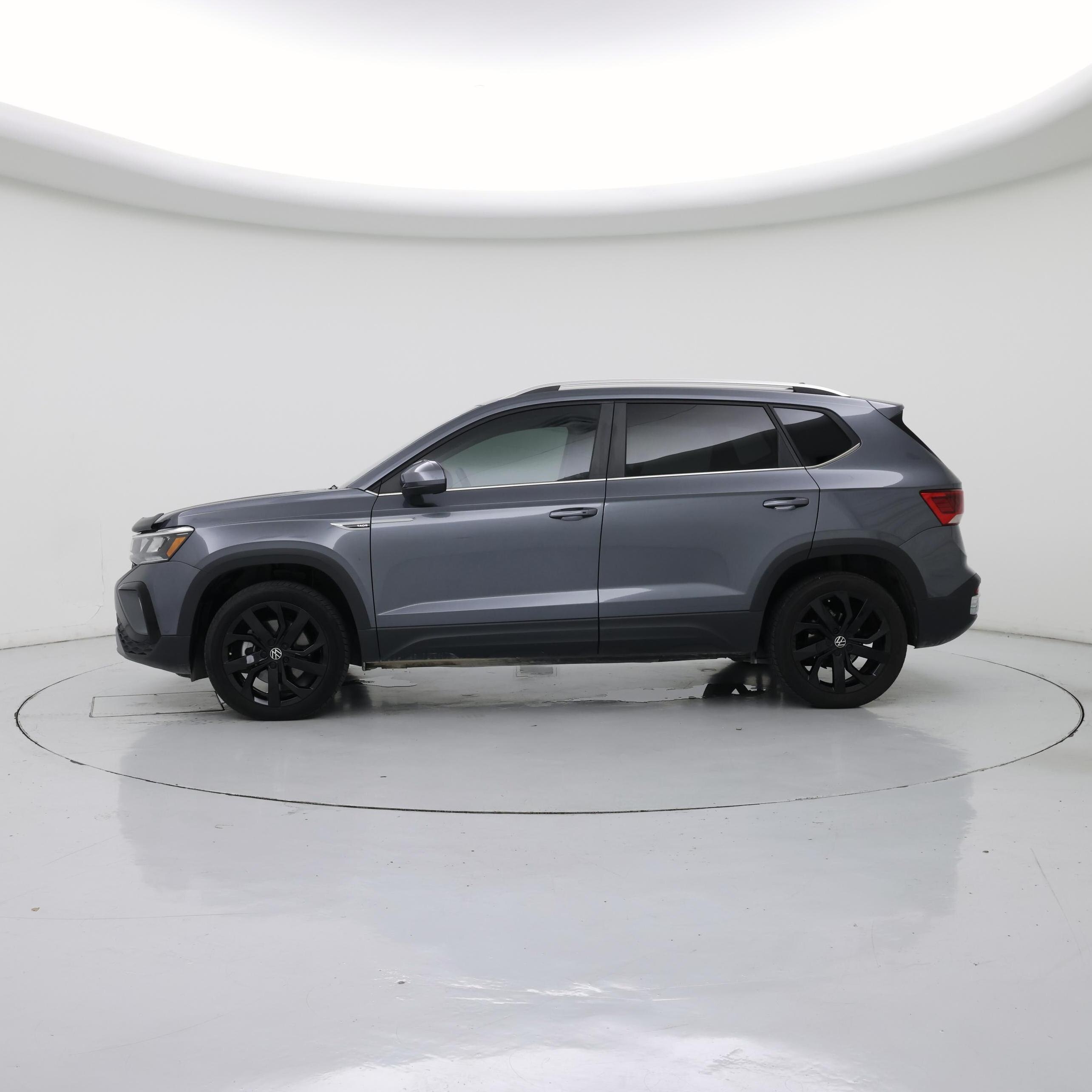 Thumbnail: 2023 Volkswagen Taos - 3