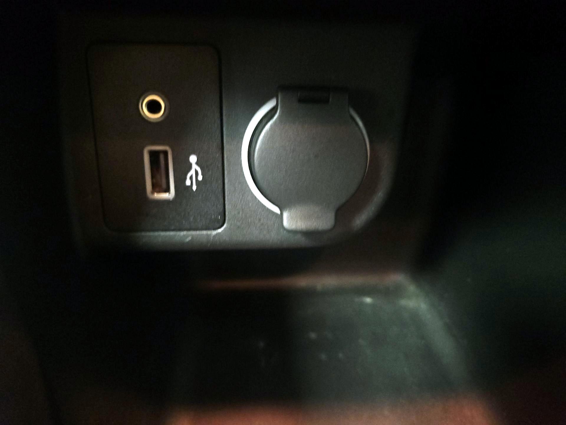 Thumbnail: 2019 Nissan Kicks - 17