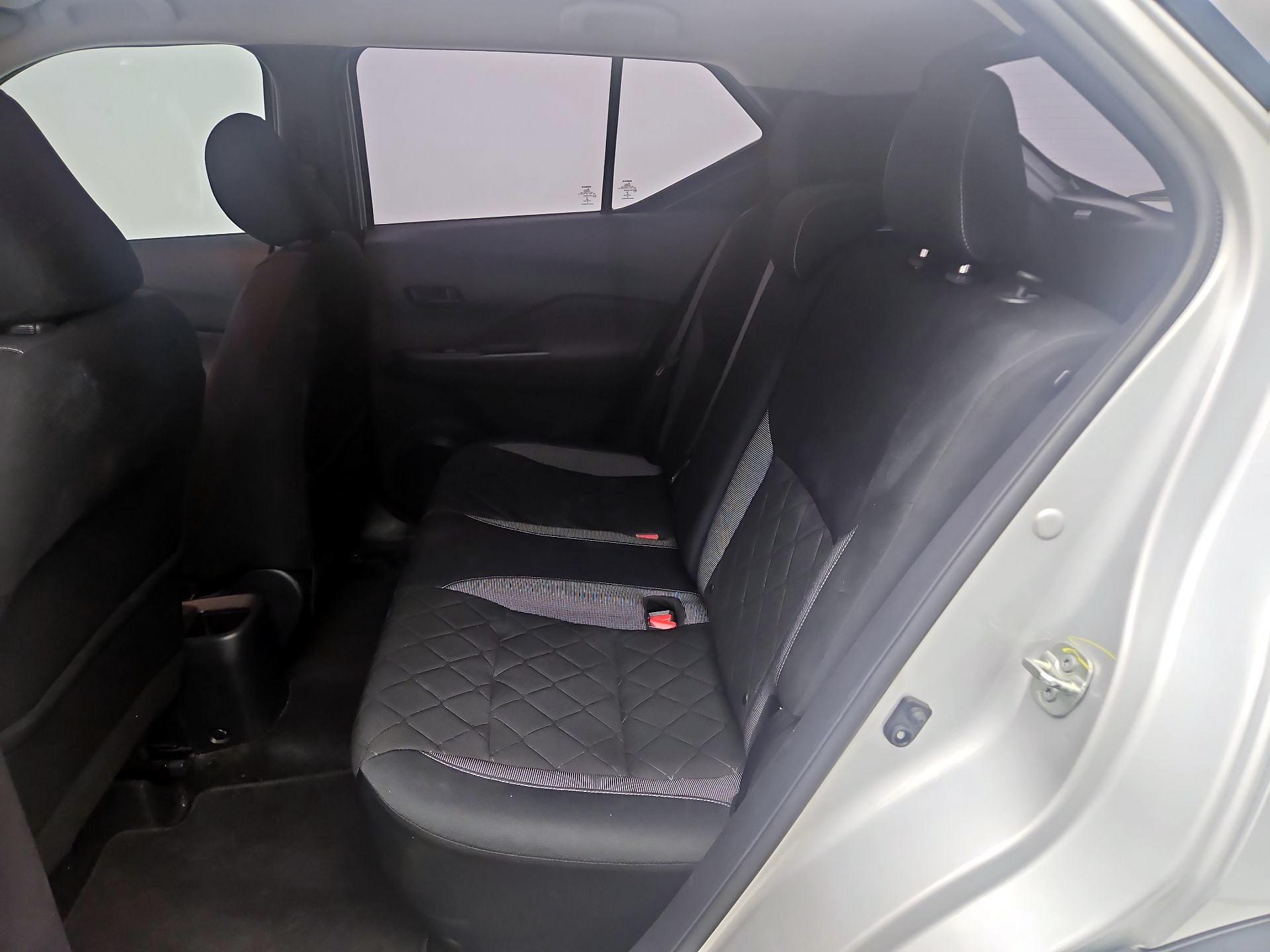 Thumbnail: 2019 Nissan Kicks - 18