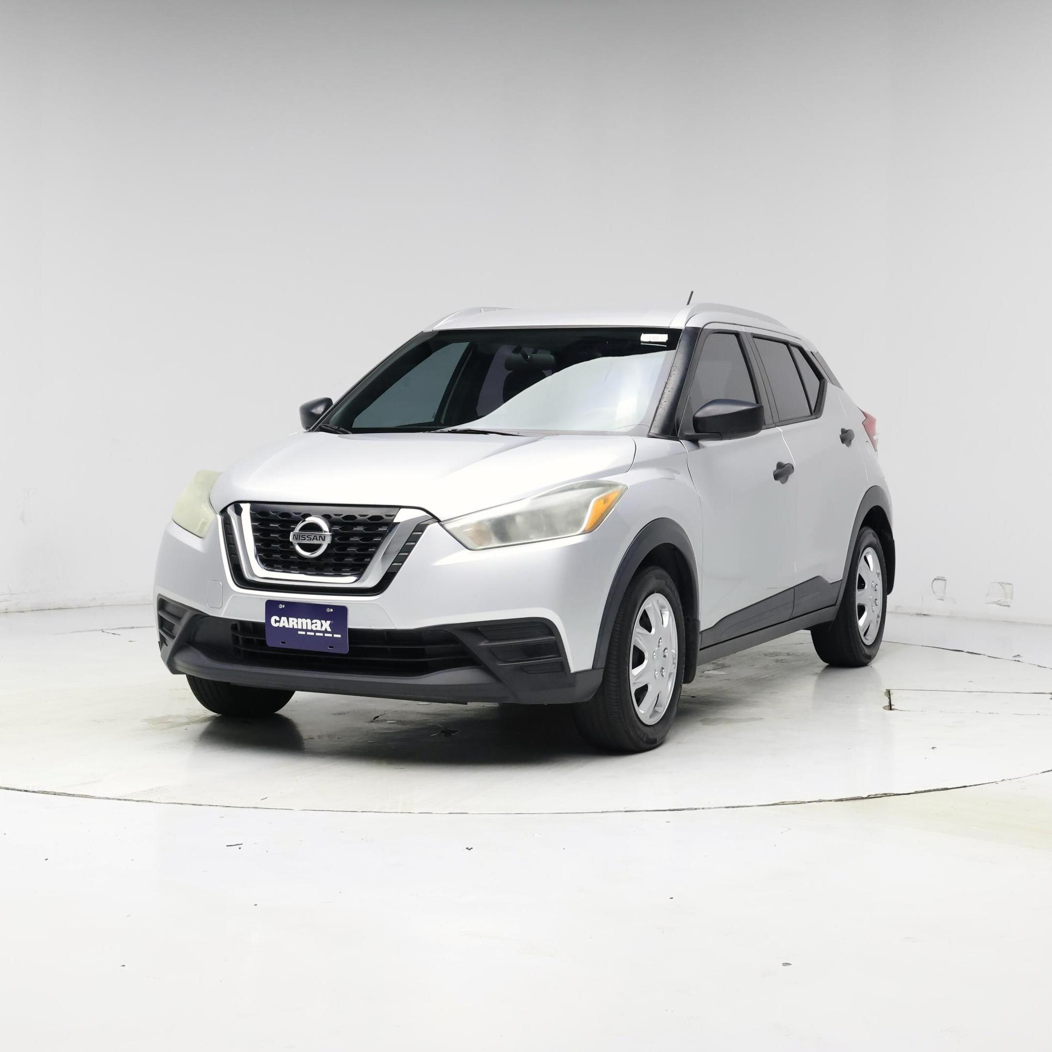 Thumbnail: 2019 Nissan Kicks - 4