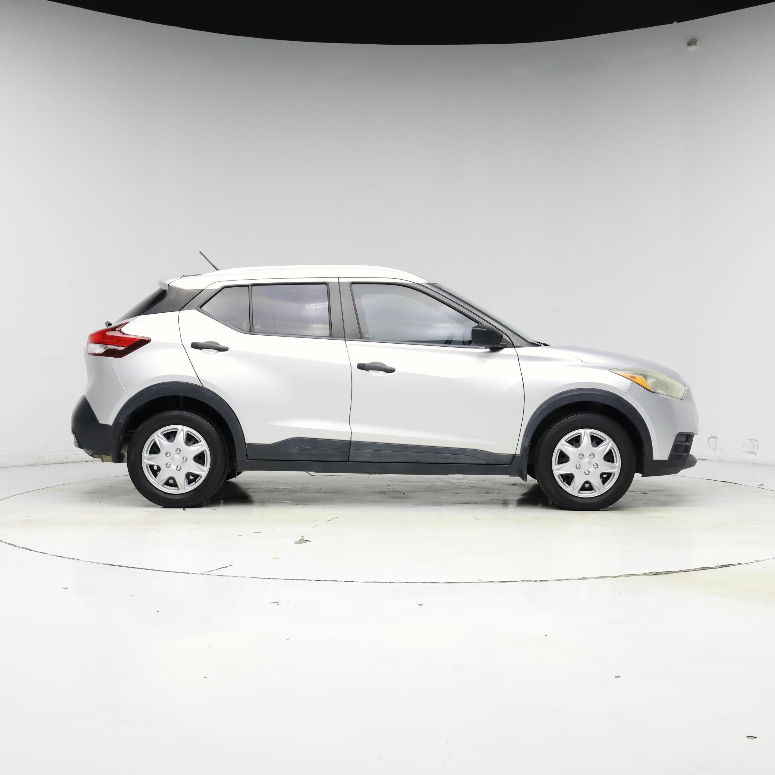 Thumbnail: 2019 Nissan Kicks - 7