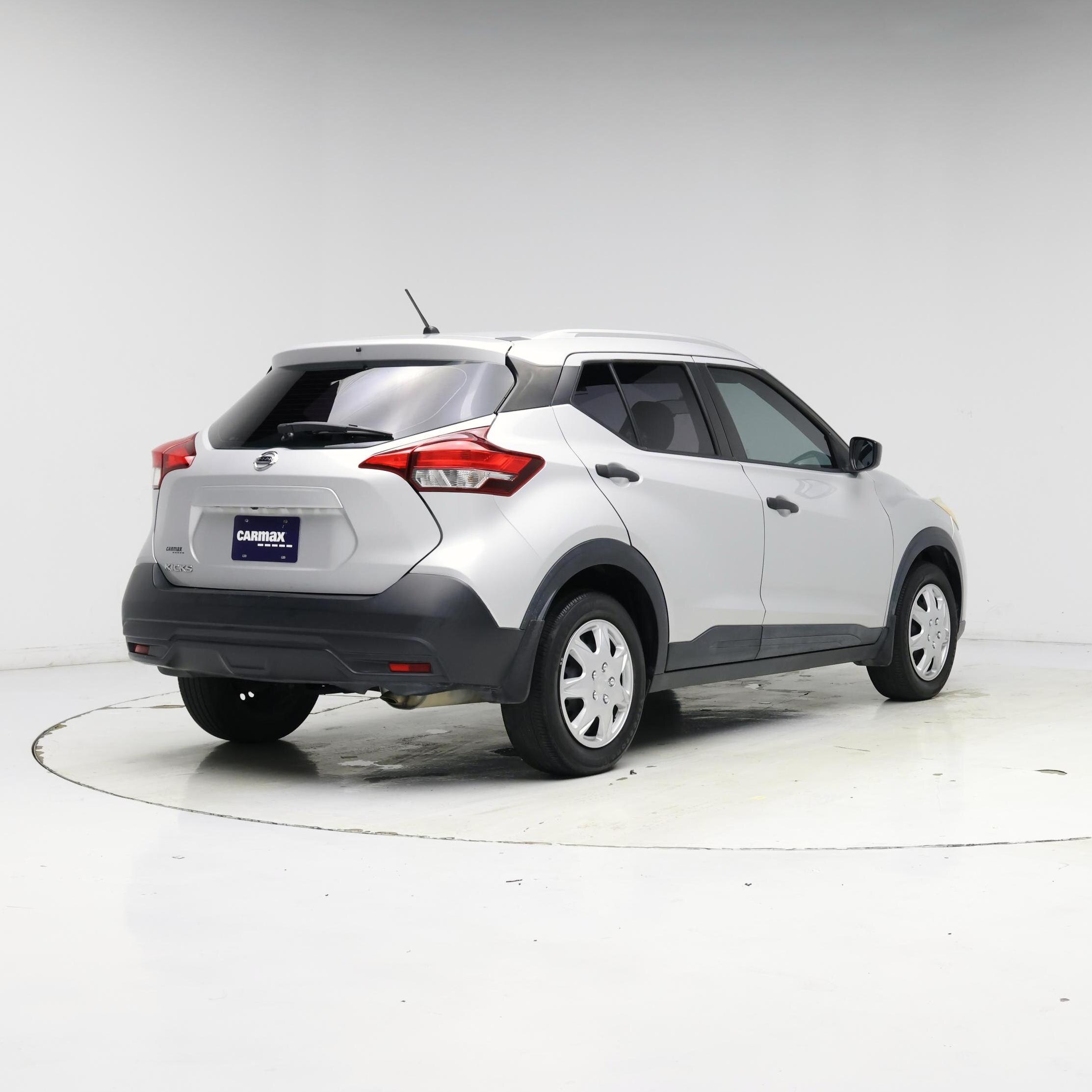 Thumbnail: 2019 Nissan Kicks - 8