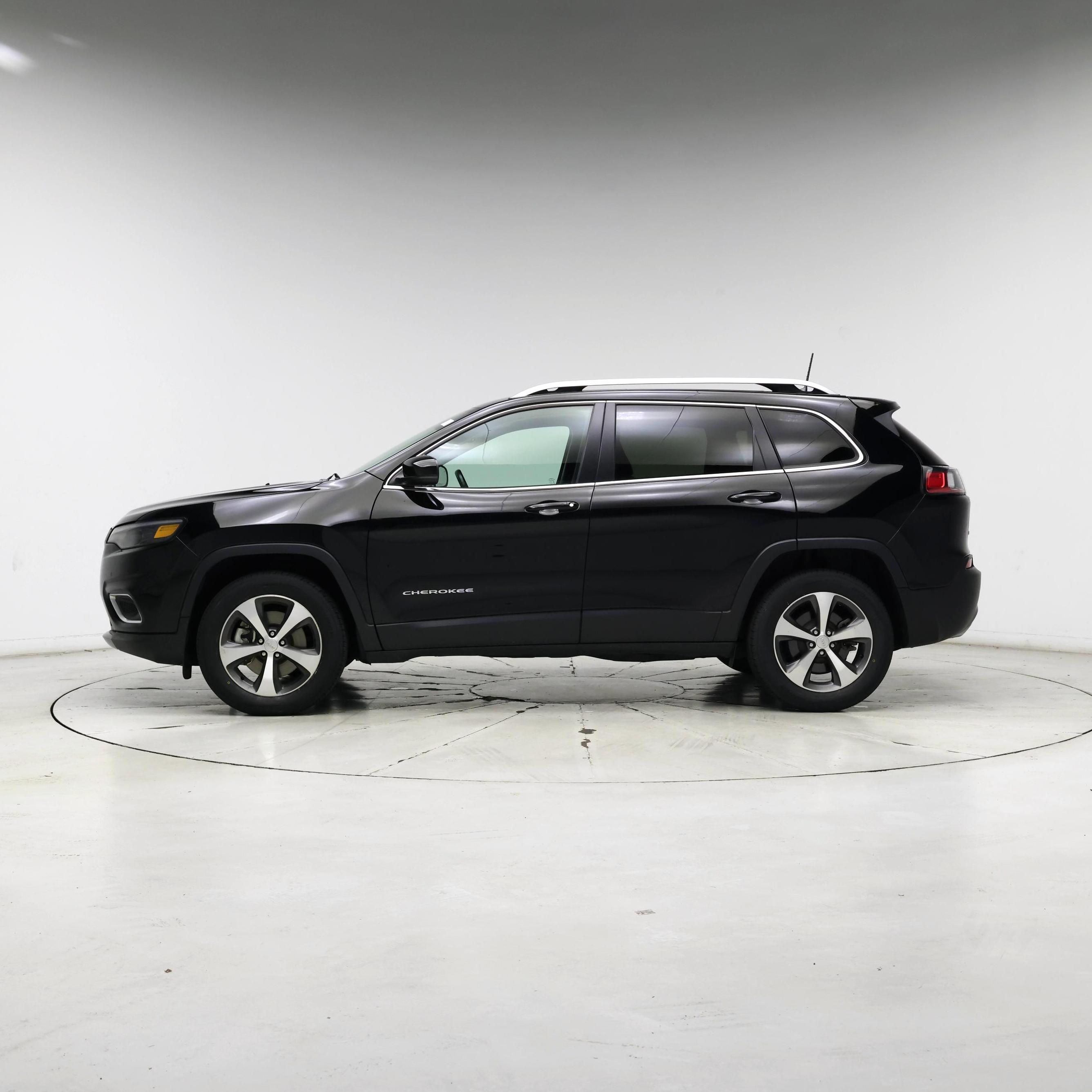 Thumbnail: 2021 Jeep Cherokee - 3