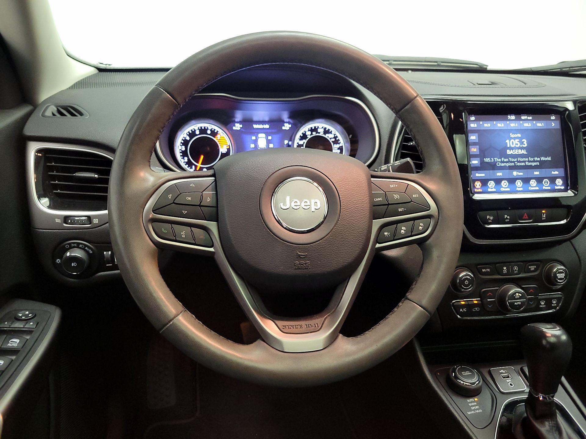 Thumbnail: 2021 Jeep Cherokee - 10
