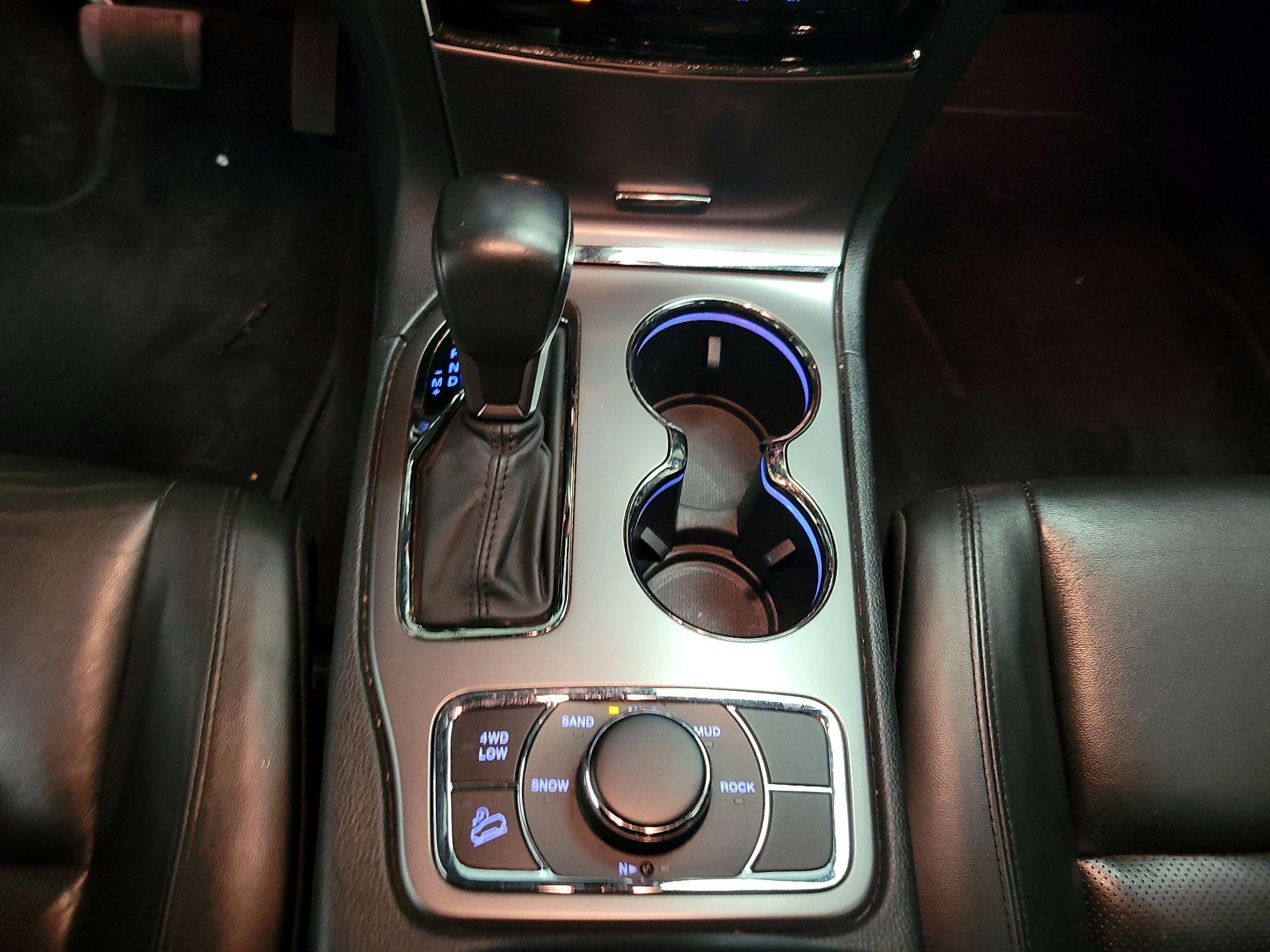 Thumbnail: 2019 Jeep Grand Cherokee - 18
