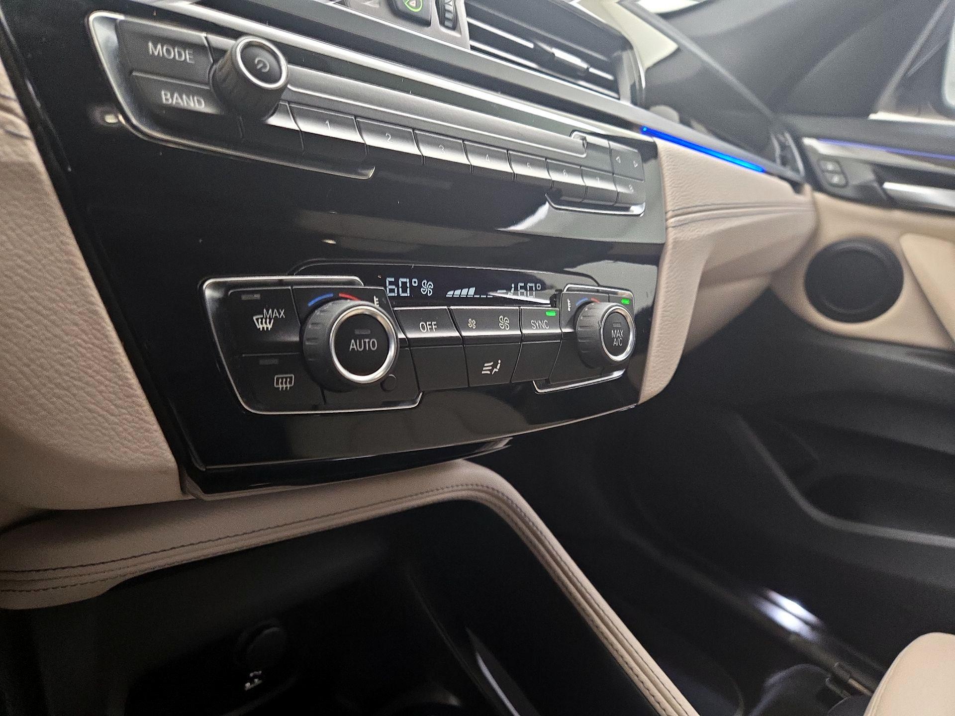 Thumbnail: 2020 BMW X1 - 17