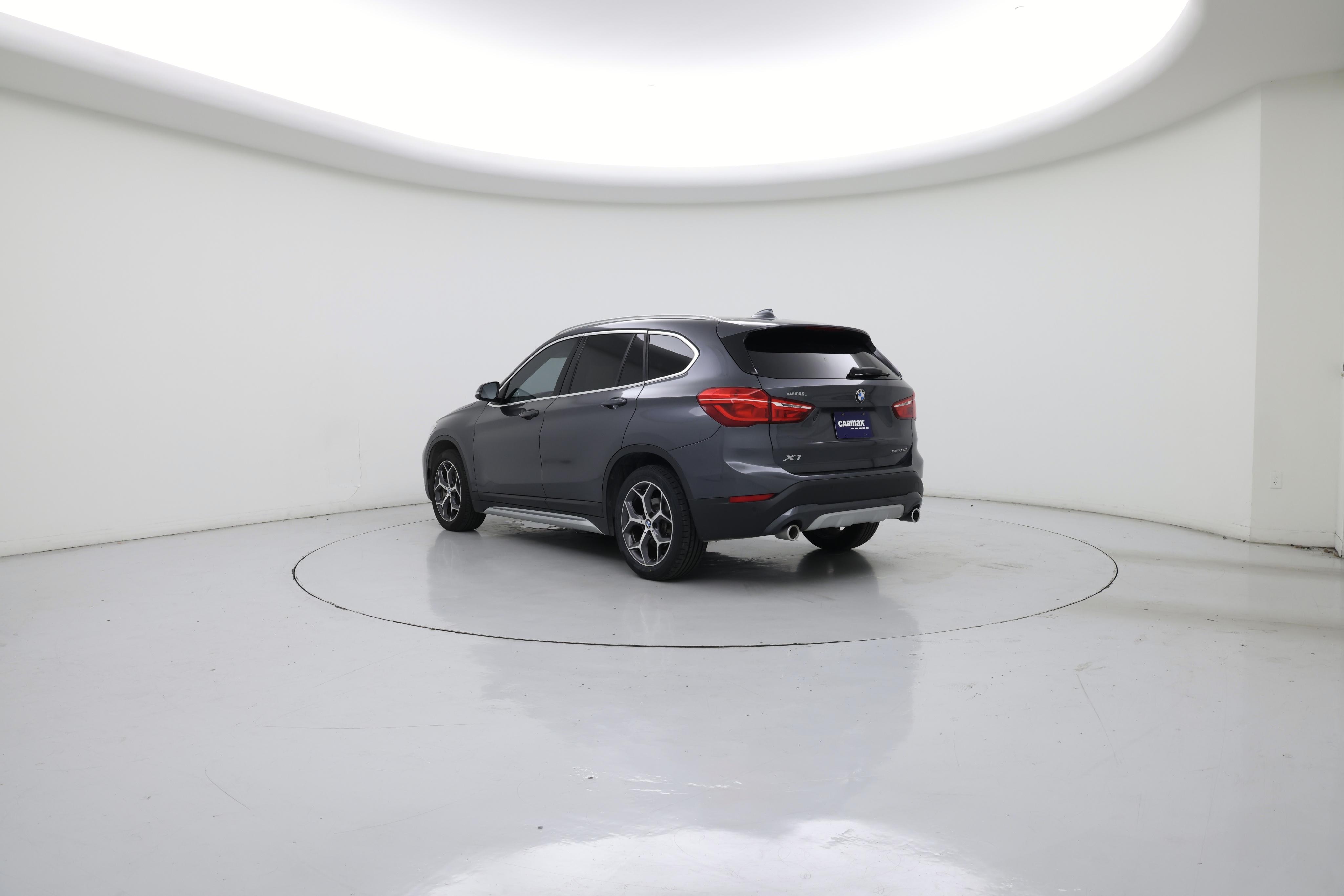 Thumbnail: 2020 BMW X1 - 2