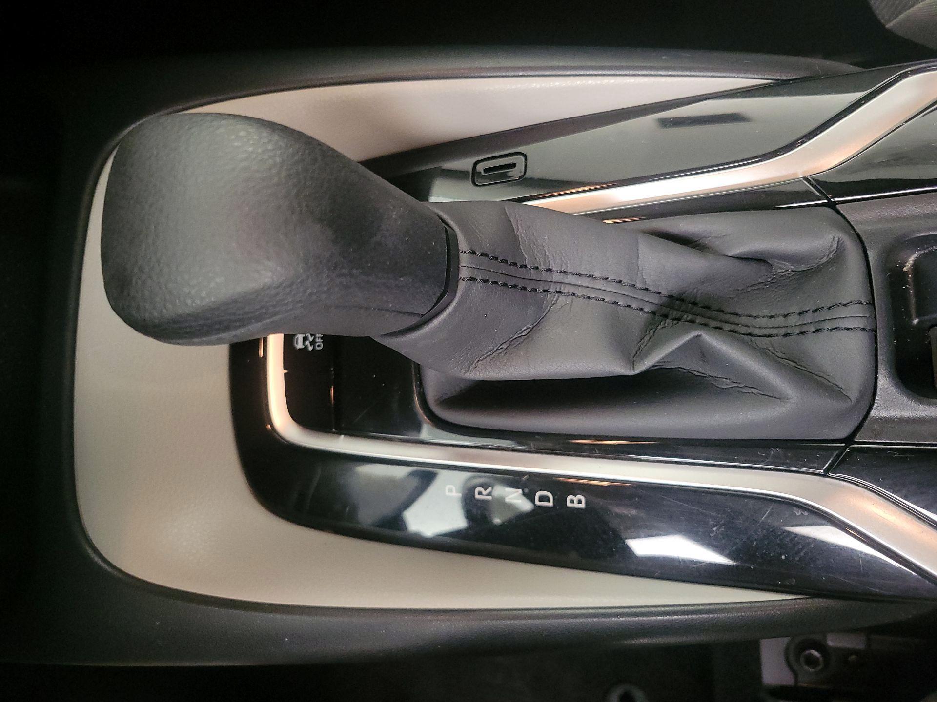 Thumbnail: 2020 Toyota Corolla - 17