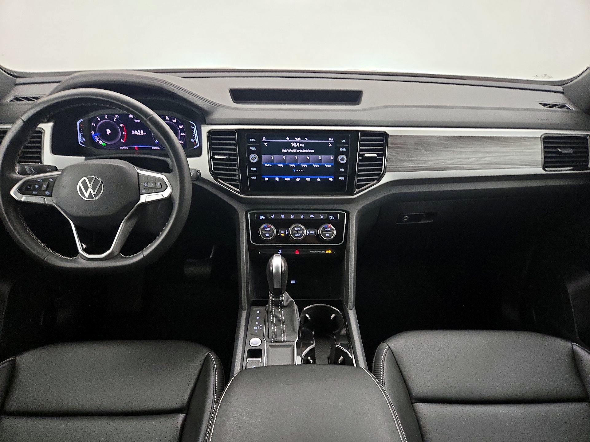 Thumbnail: 2022 Volkswagen Atlas - 9