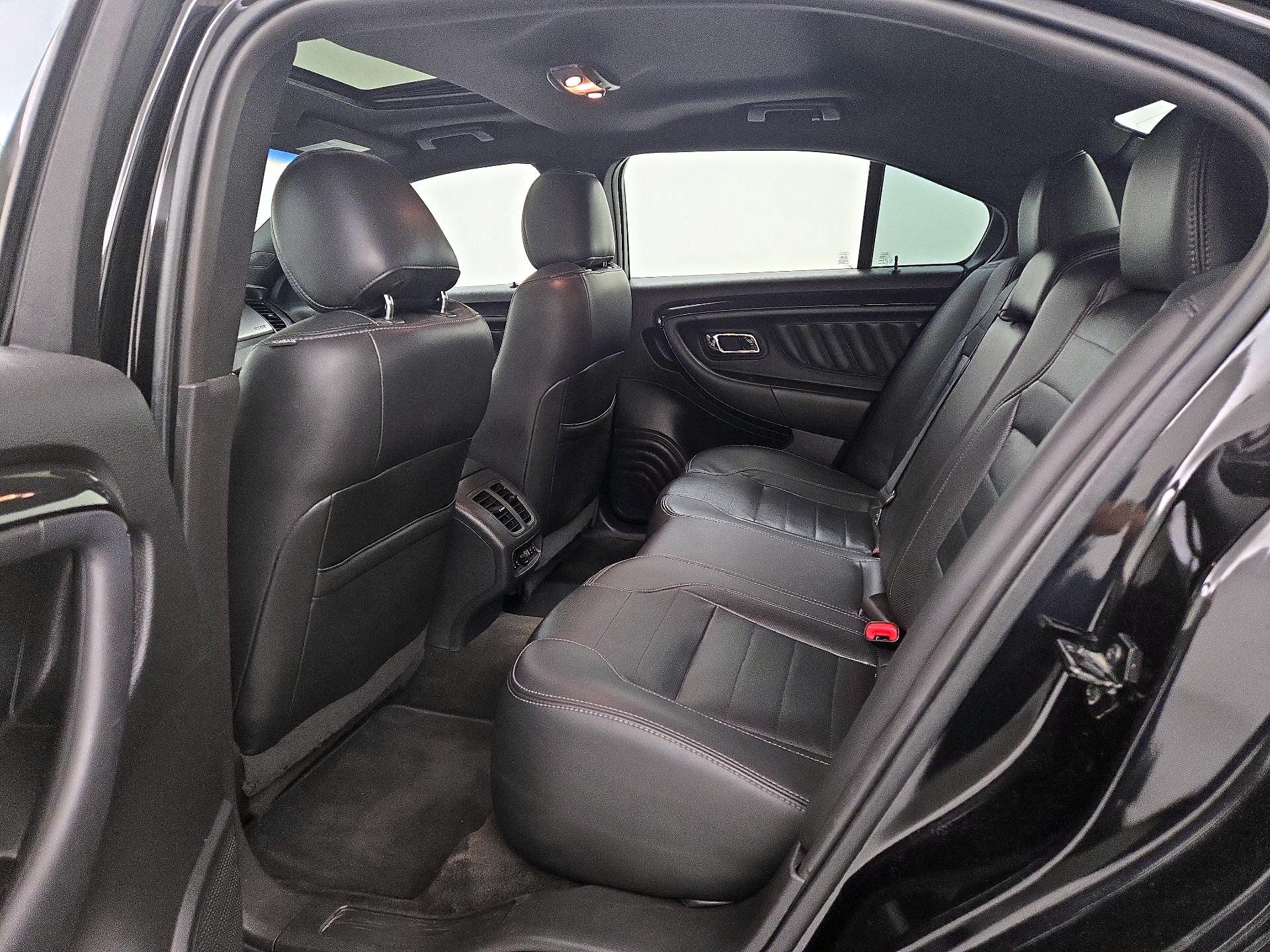 Thumbnail: 2015 Ford Taurus - 20