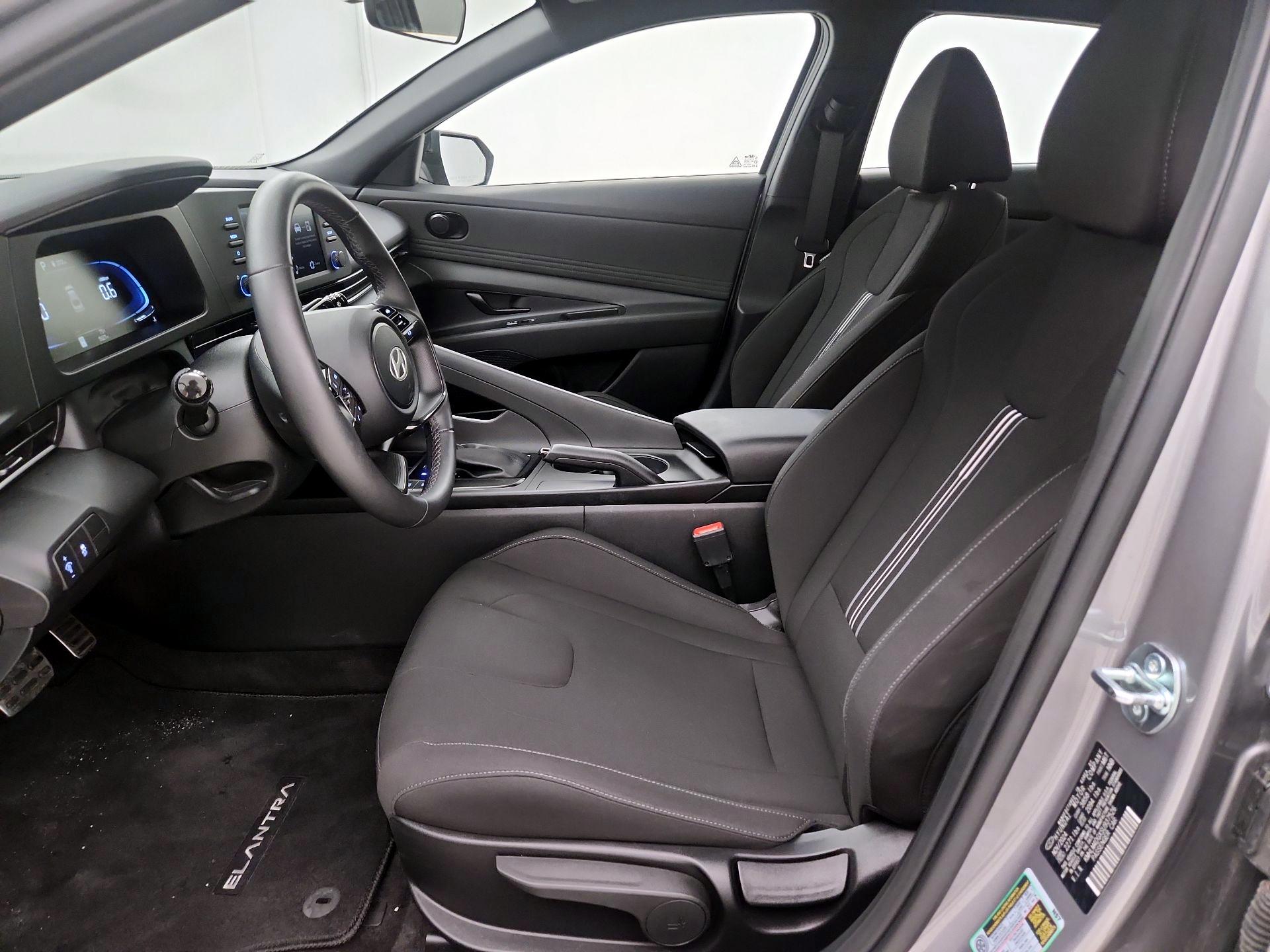 Thumbnail: 2025 Hyundai Elantra - 11