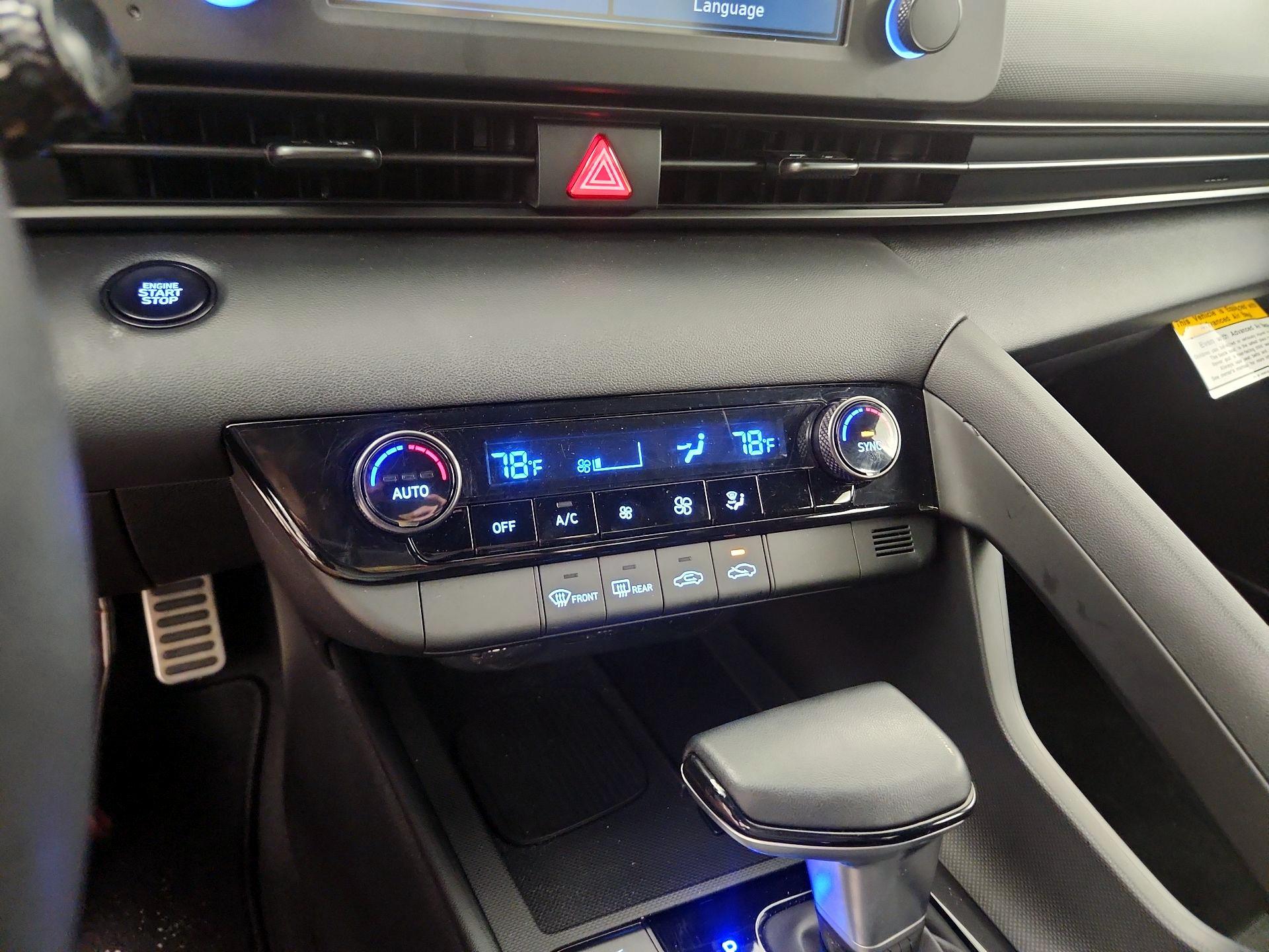 Thumbnail: 2025 Hyundai Elantra - 16