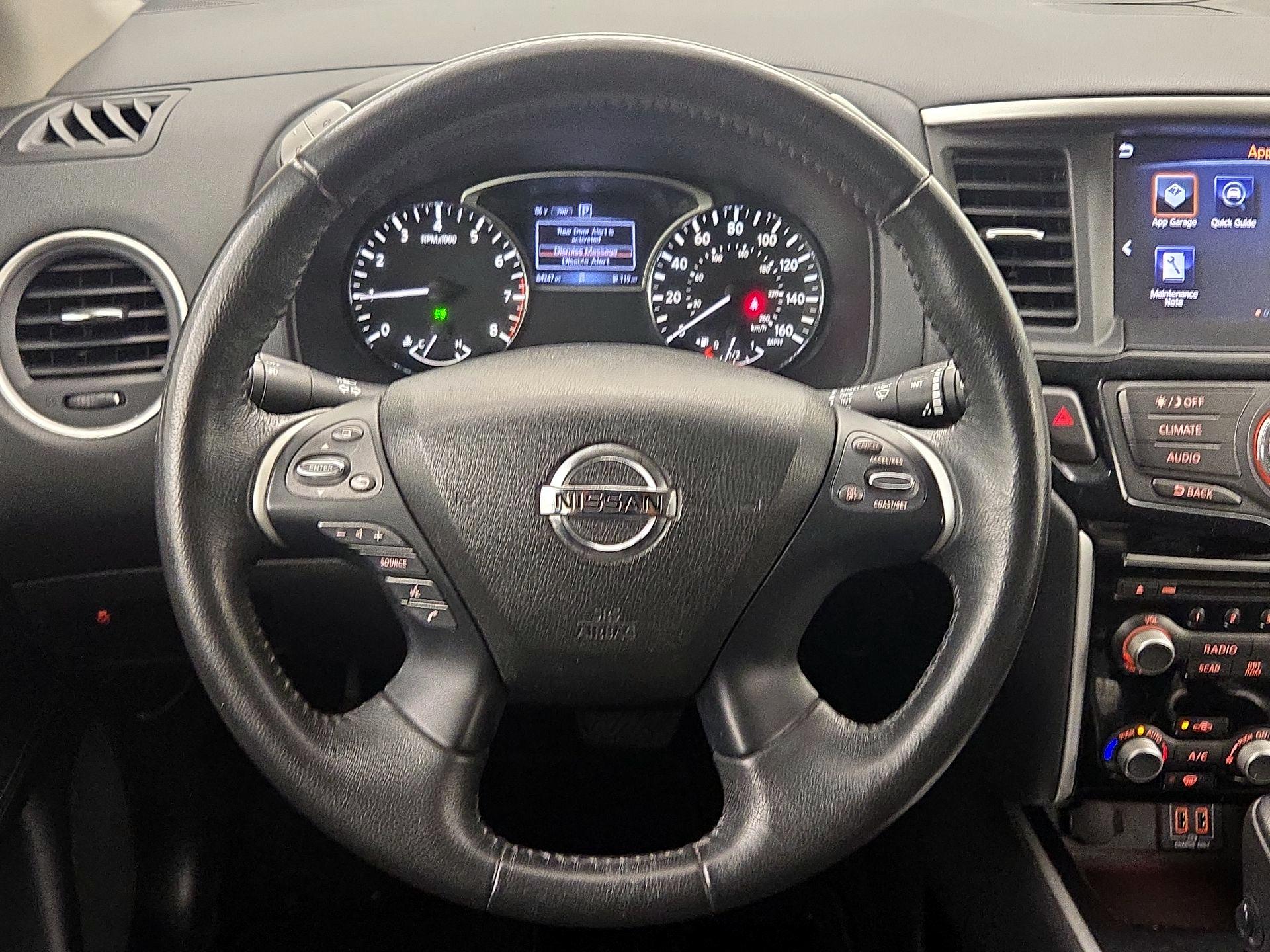 Thumbnail: 2018 Nissan Pathfinder - 10
