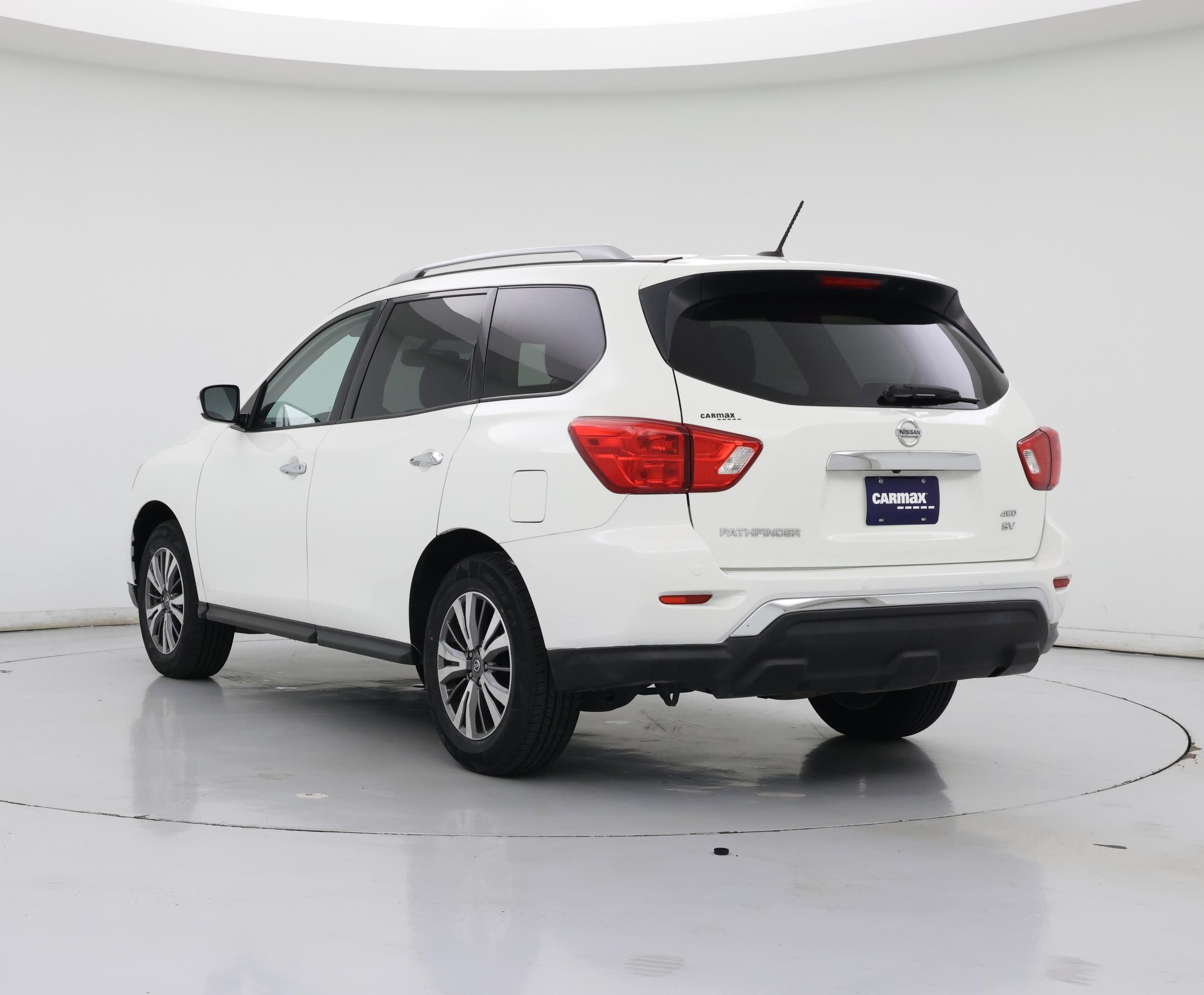 Thumbnail: 2018 Nissan Pathfinder - 2