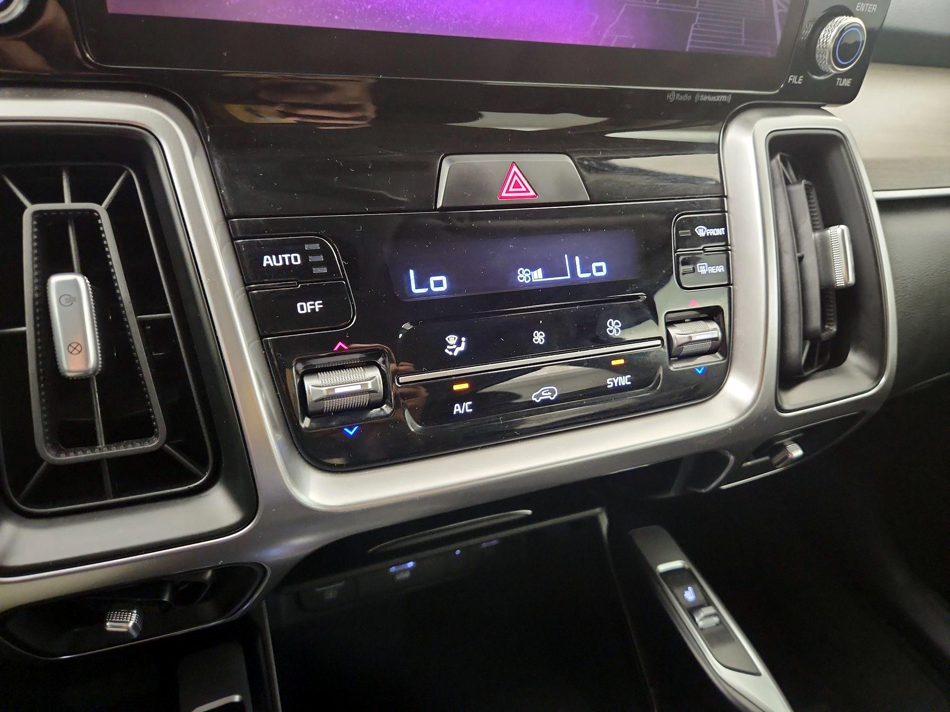 Thumbnail: 2022 Kia Sorento - 15