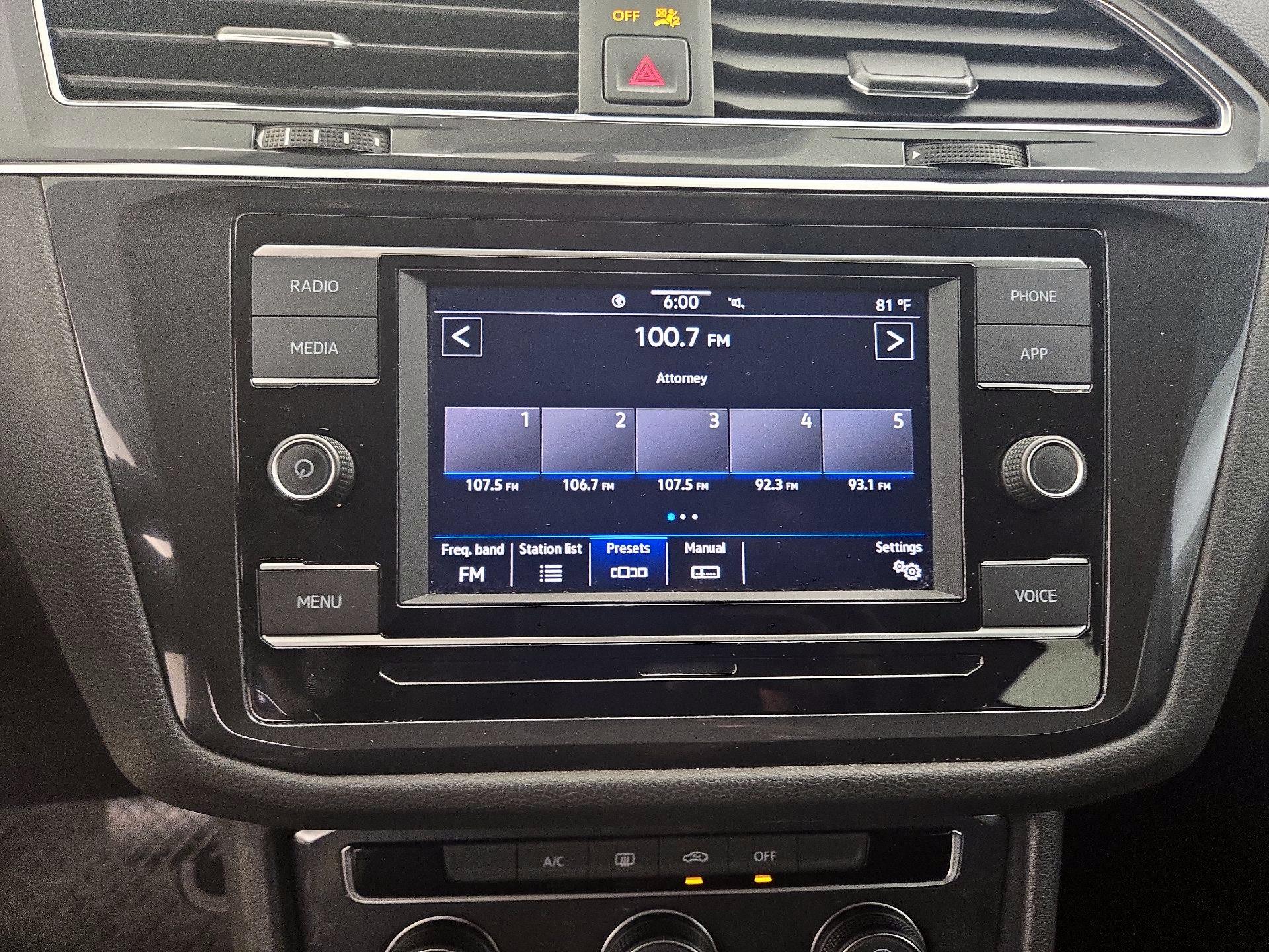 Thumbnail: 2021 Volkswagen Tiguan - 15