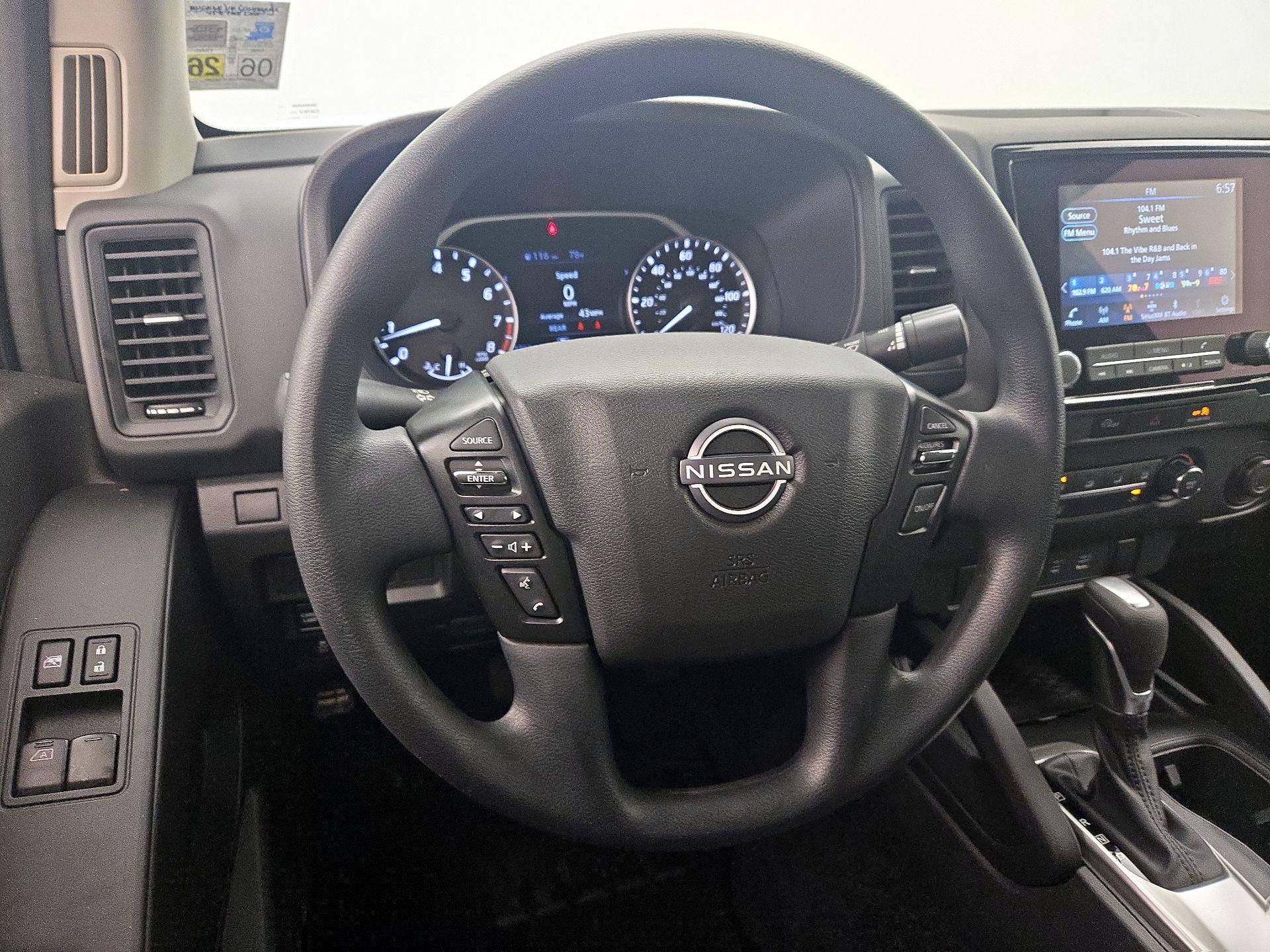 Thumbnail: 2024 Nissan Frontier - 10