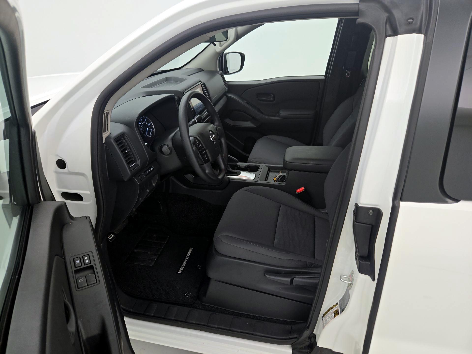 Thumbnail: 2024 Nissan Frontier - 11
