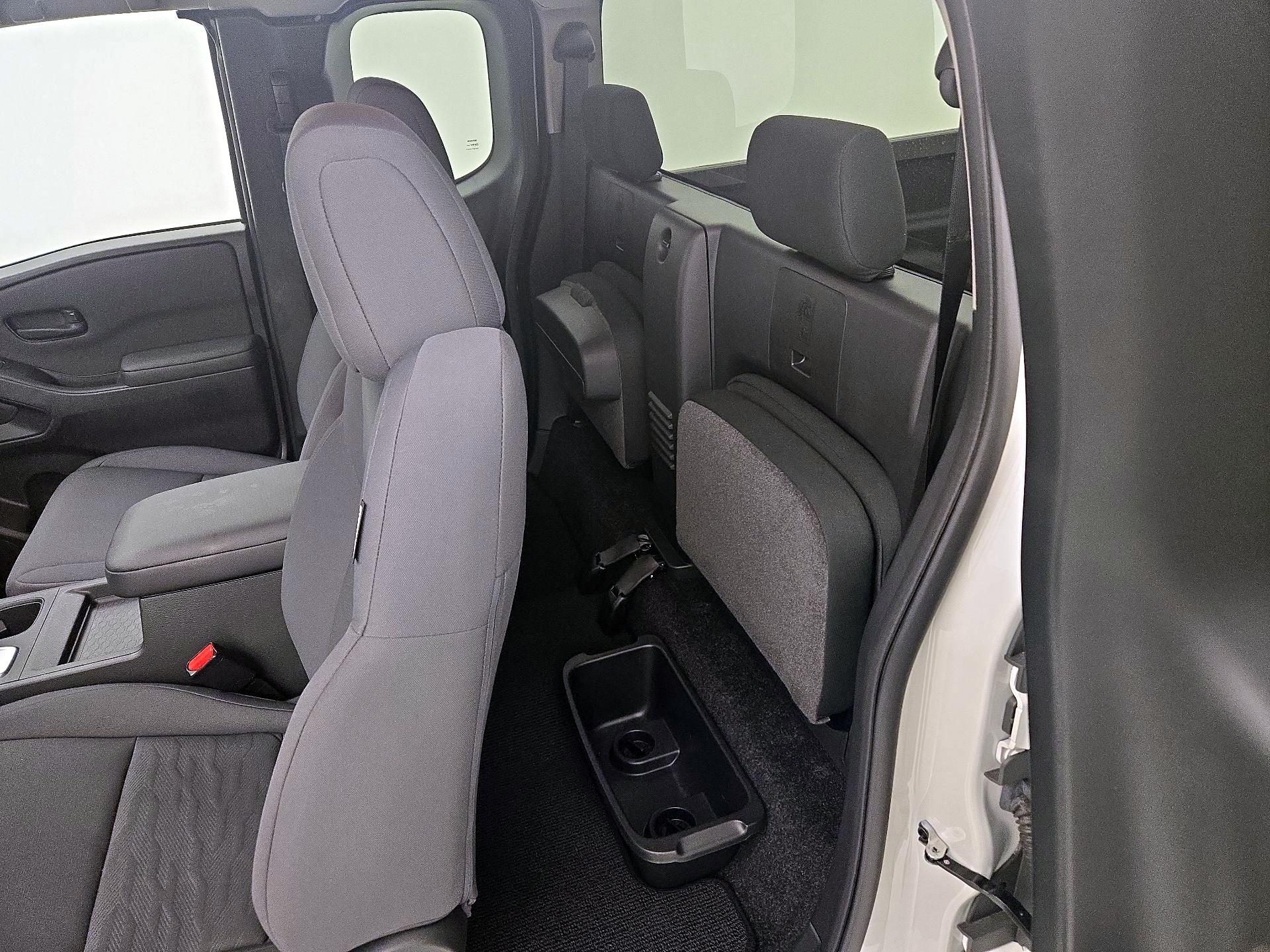 Thumbnail: 2024 Nissan Frontier - 19