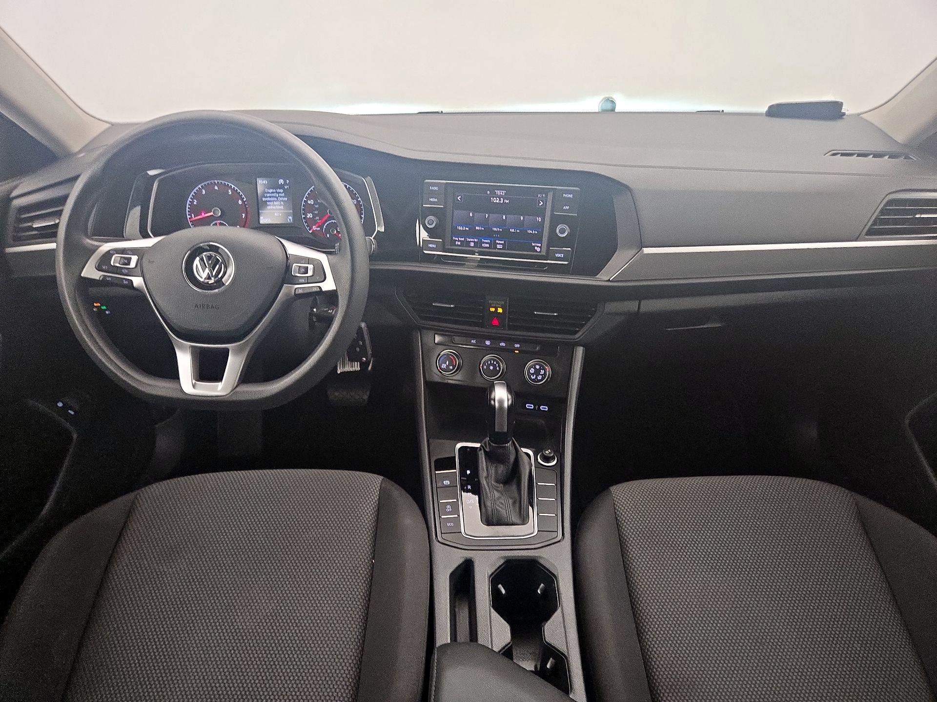 Thumbnail: 2021 Volkswagen Jetta - 9