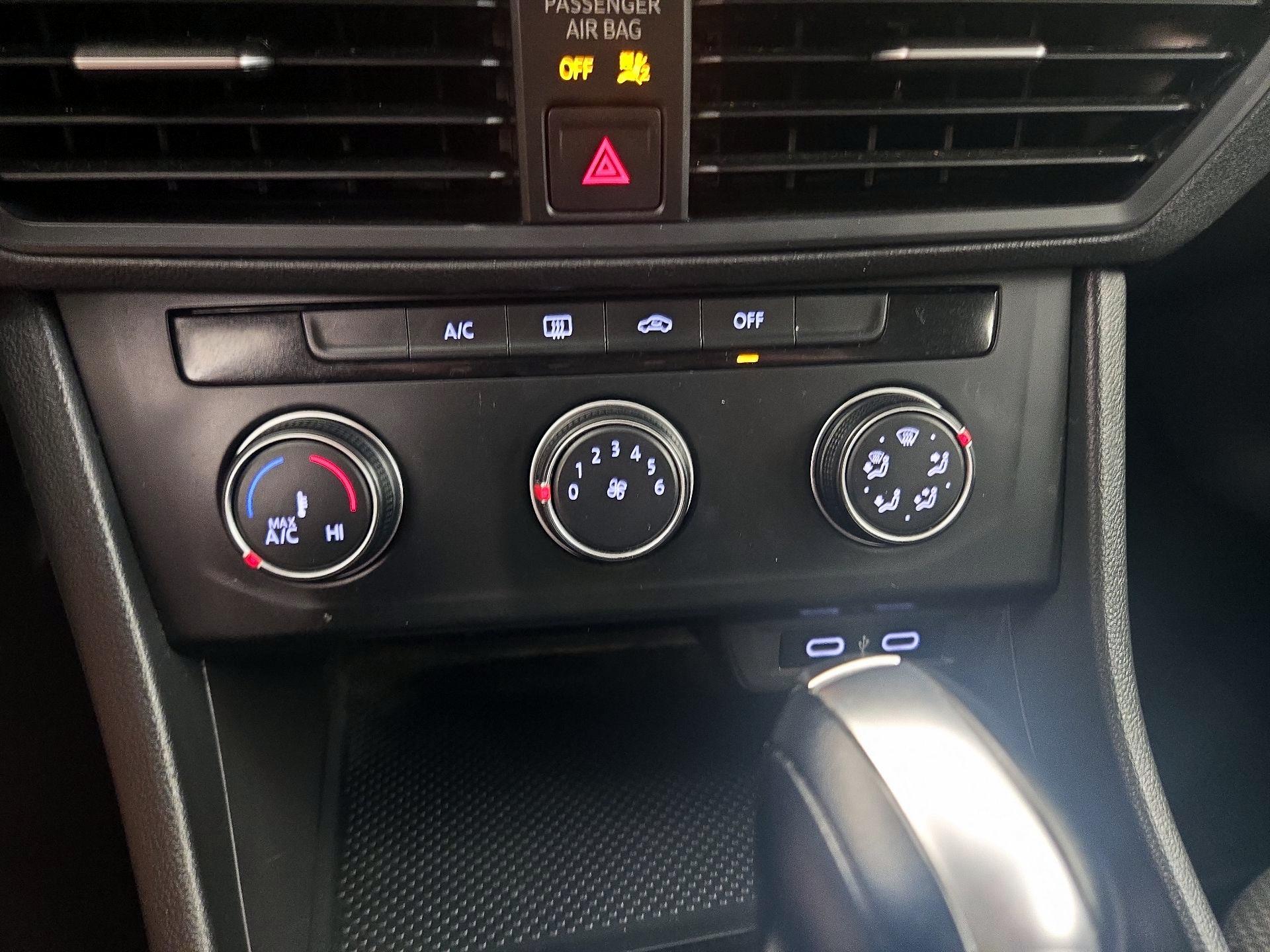 Thumbnail: 2021 Volkswagen Jetta - 16