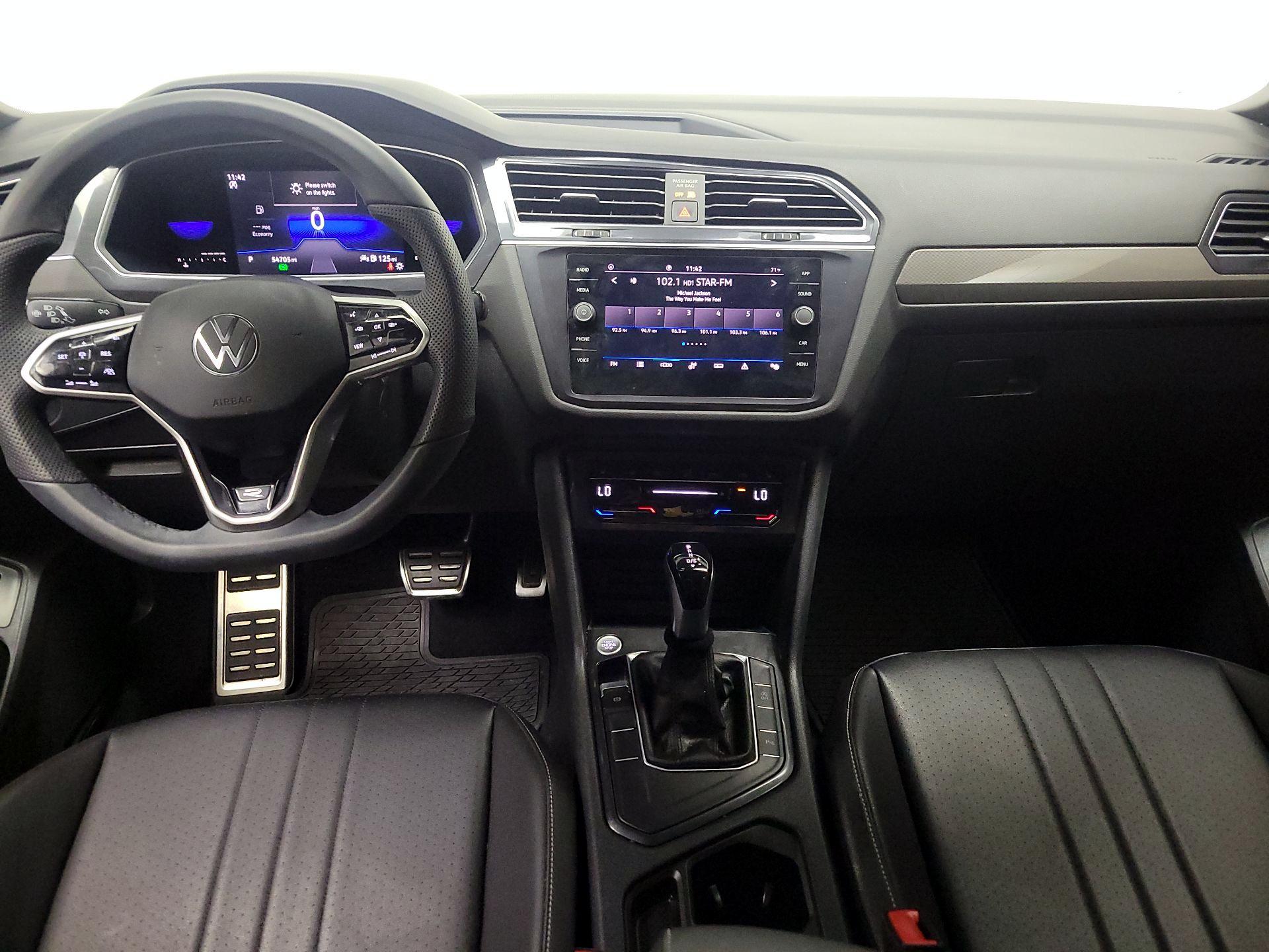 Thumbnail: 2022 Volkswagen Tiguan - 9