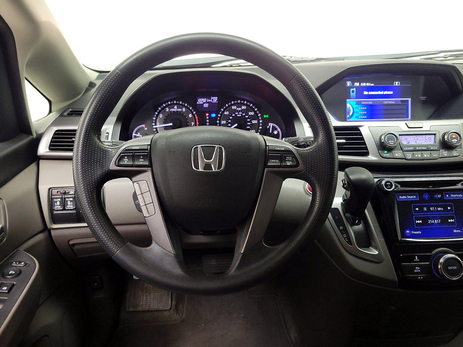 Thumbnail: 2014 Honda Odyssey - 10