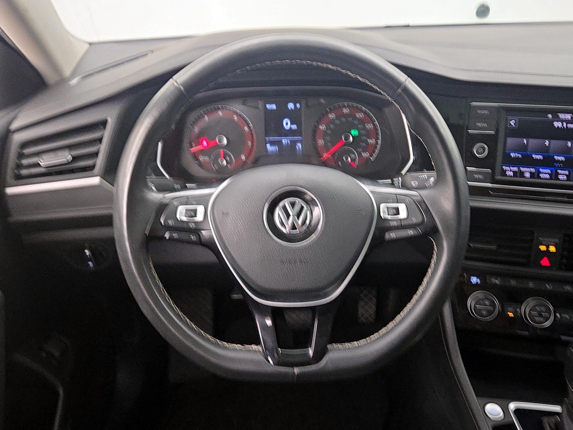 Thumbnail: 2021 Volkswagen Jetta - 10