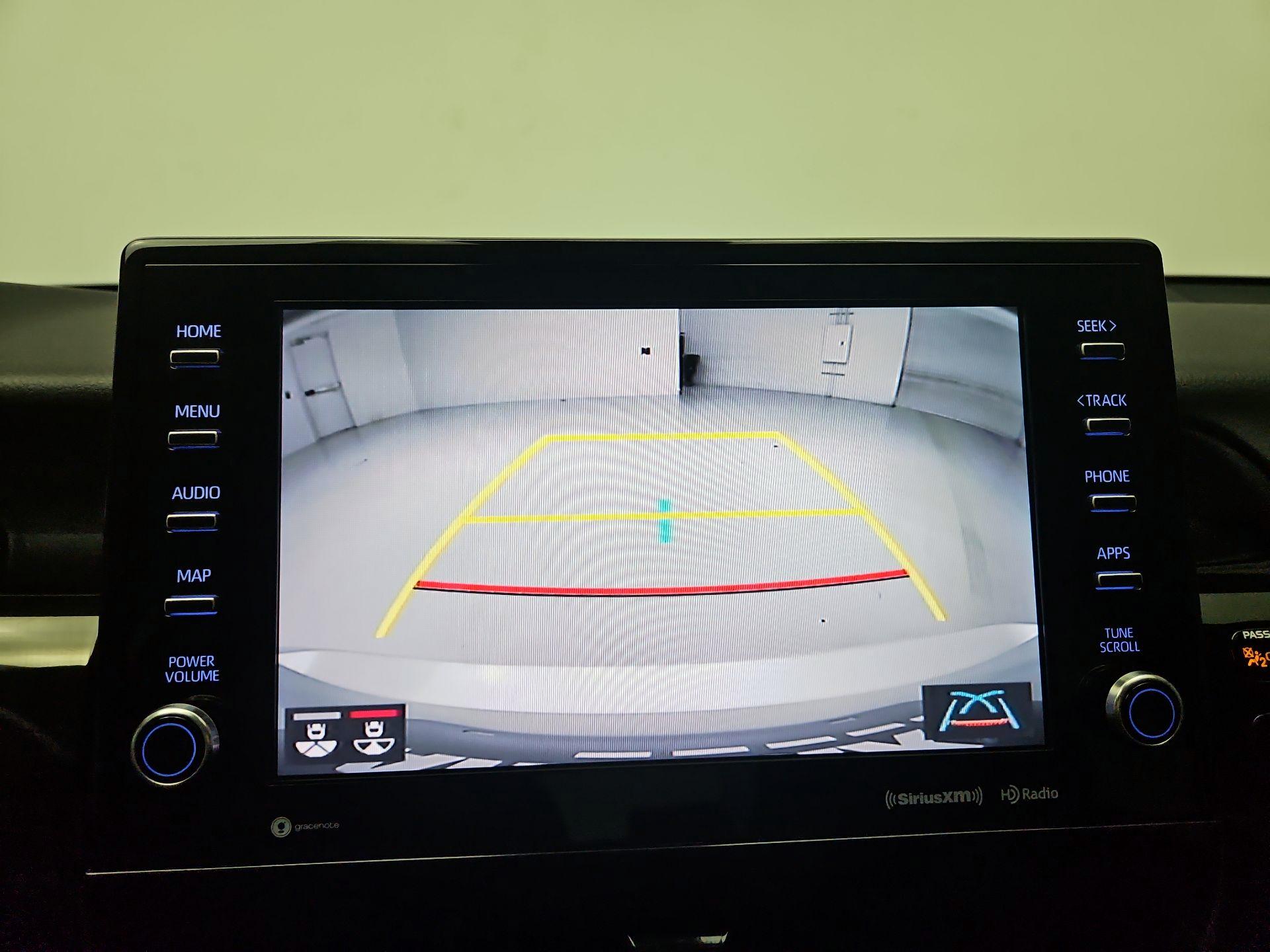 Thumbnail: 2022 Toyota Camry - 14