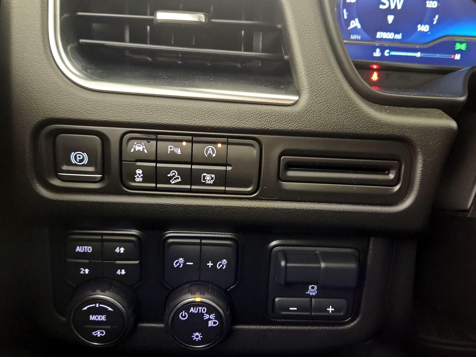 Thumbnail: 2024 Chevrolet Tahoe - 13