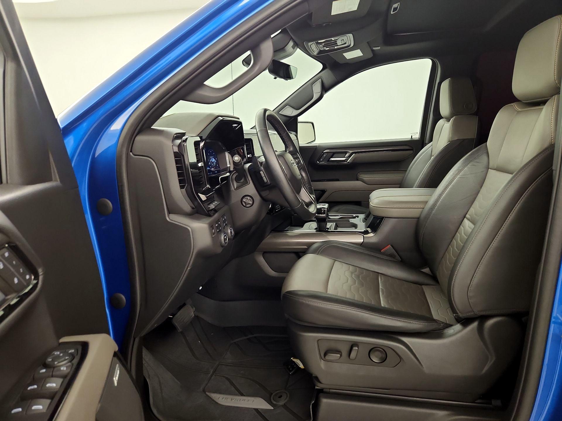 Thumbnail: 2023 Chevrolet Silverado 1500 - 11