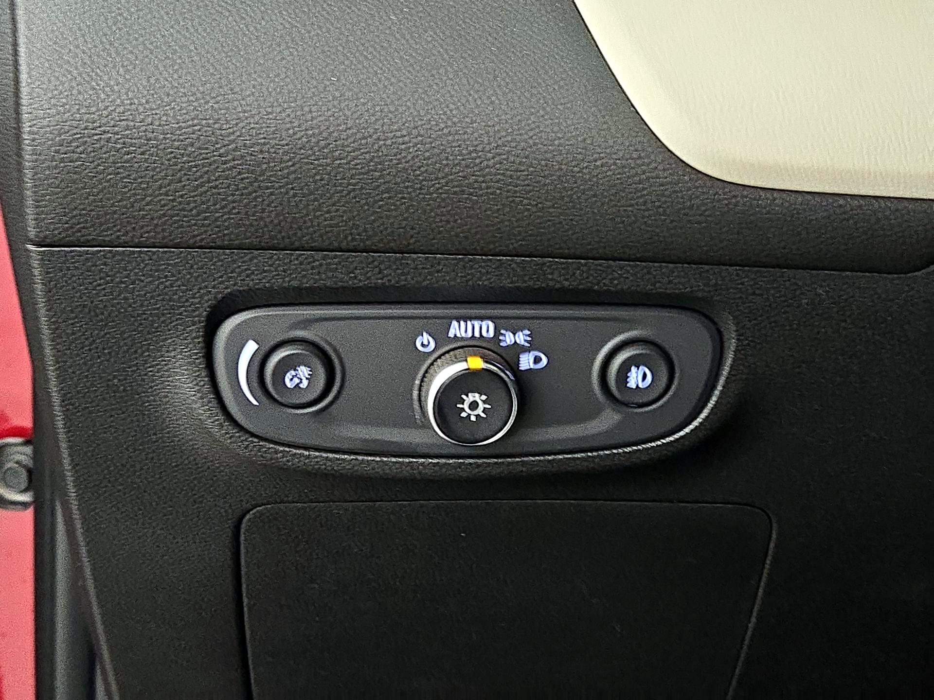 Thumbnail: 2020 Buick Encore GX - 13