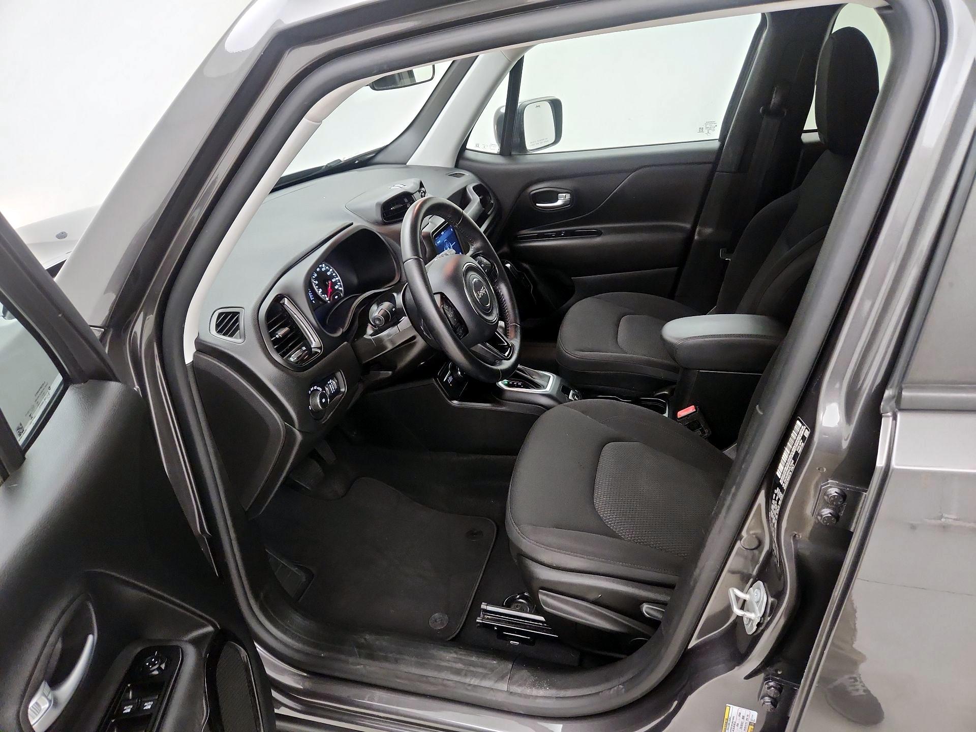 Thumbnail: 2020 Jeep Renegade - 11