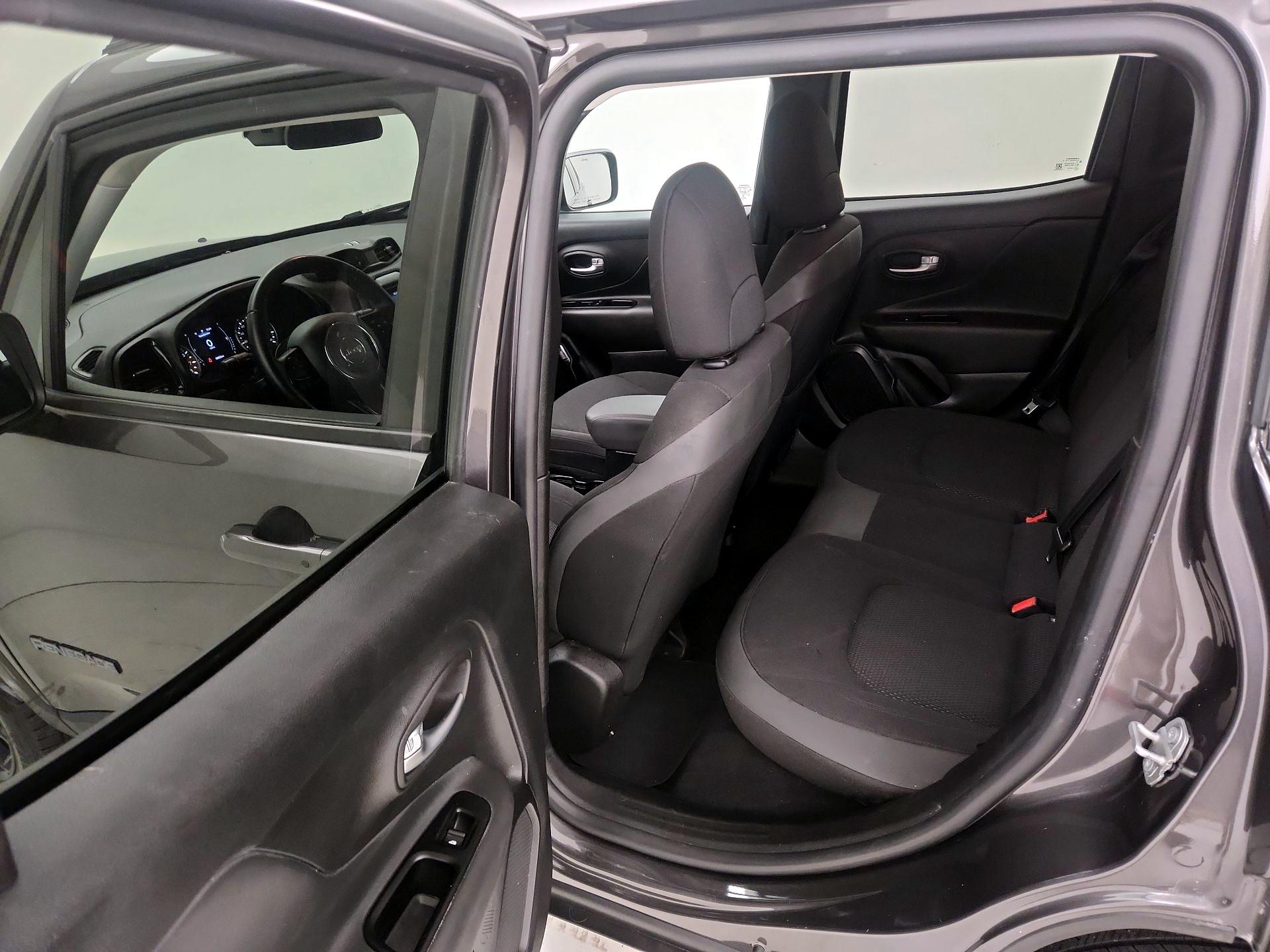 Thumbnail: 2020 Jeep Renegade - 19