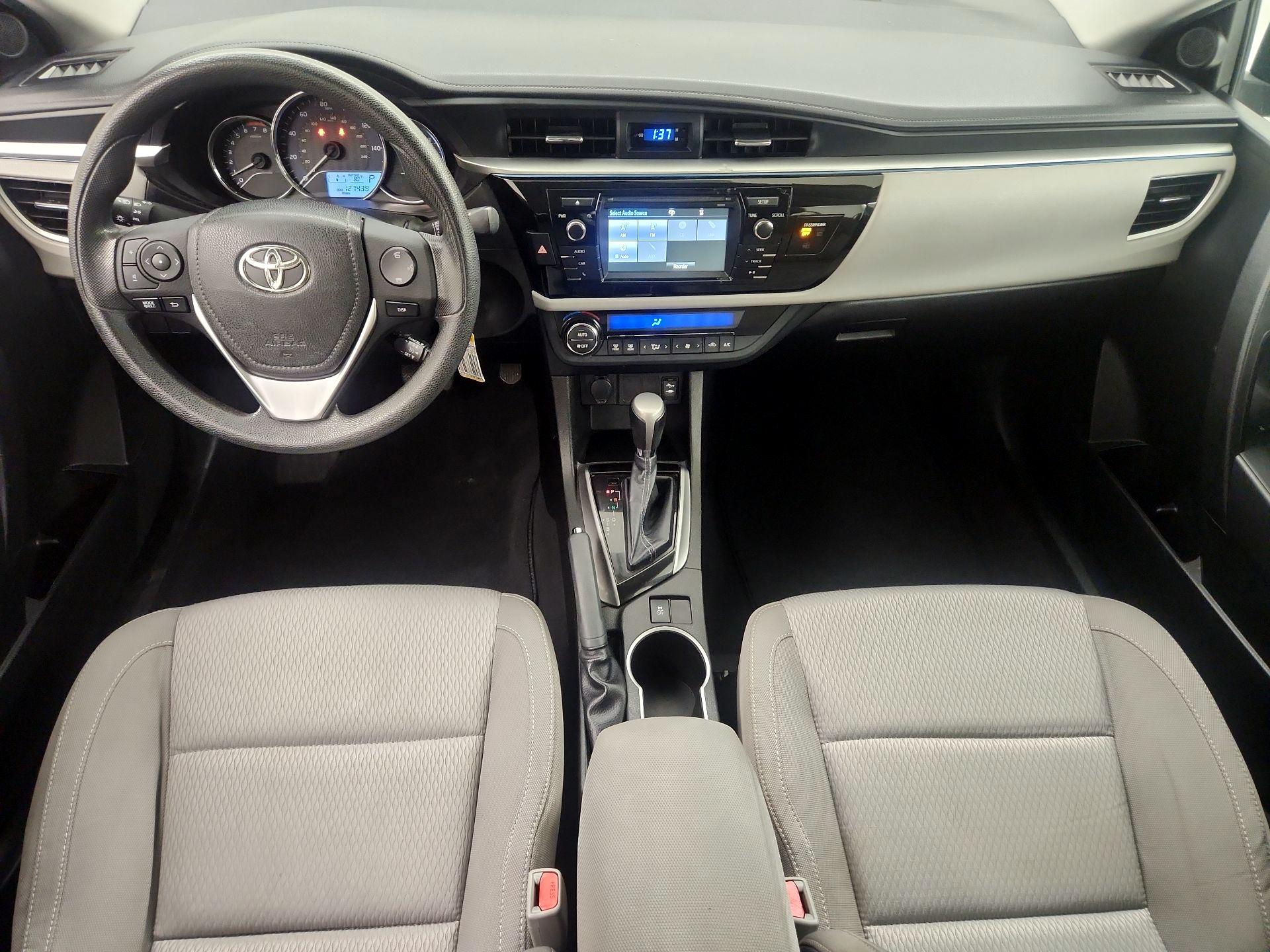 Thumbnail: 2015 Toyota Corolla - 9